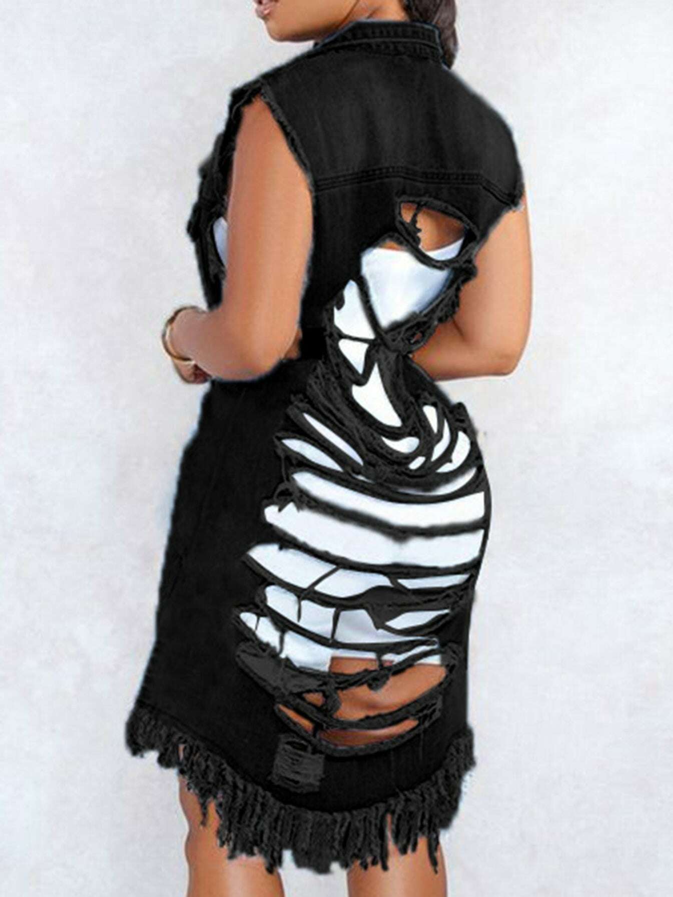 1667915139556-51748dee5bc44f1998faccd24ee79a5c-goods