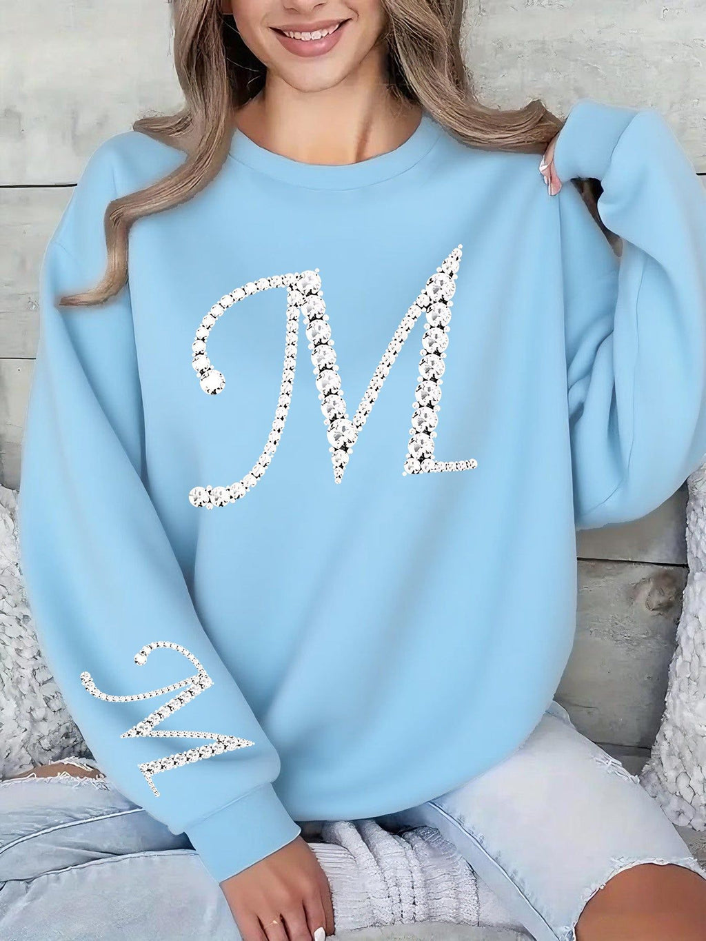 1pc Autumn New Arrival Pullover Sweatshirt - Beautiful Shiny Letter M Simple Pattern Print Pullover Sweatshirt - Elegant Women's Wear, Elegant Thin Crew Neck Sweatshirt, Suitable for Holiday Apparel, Vacation, Graduation, Birthday Gift   OAXG