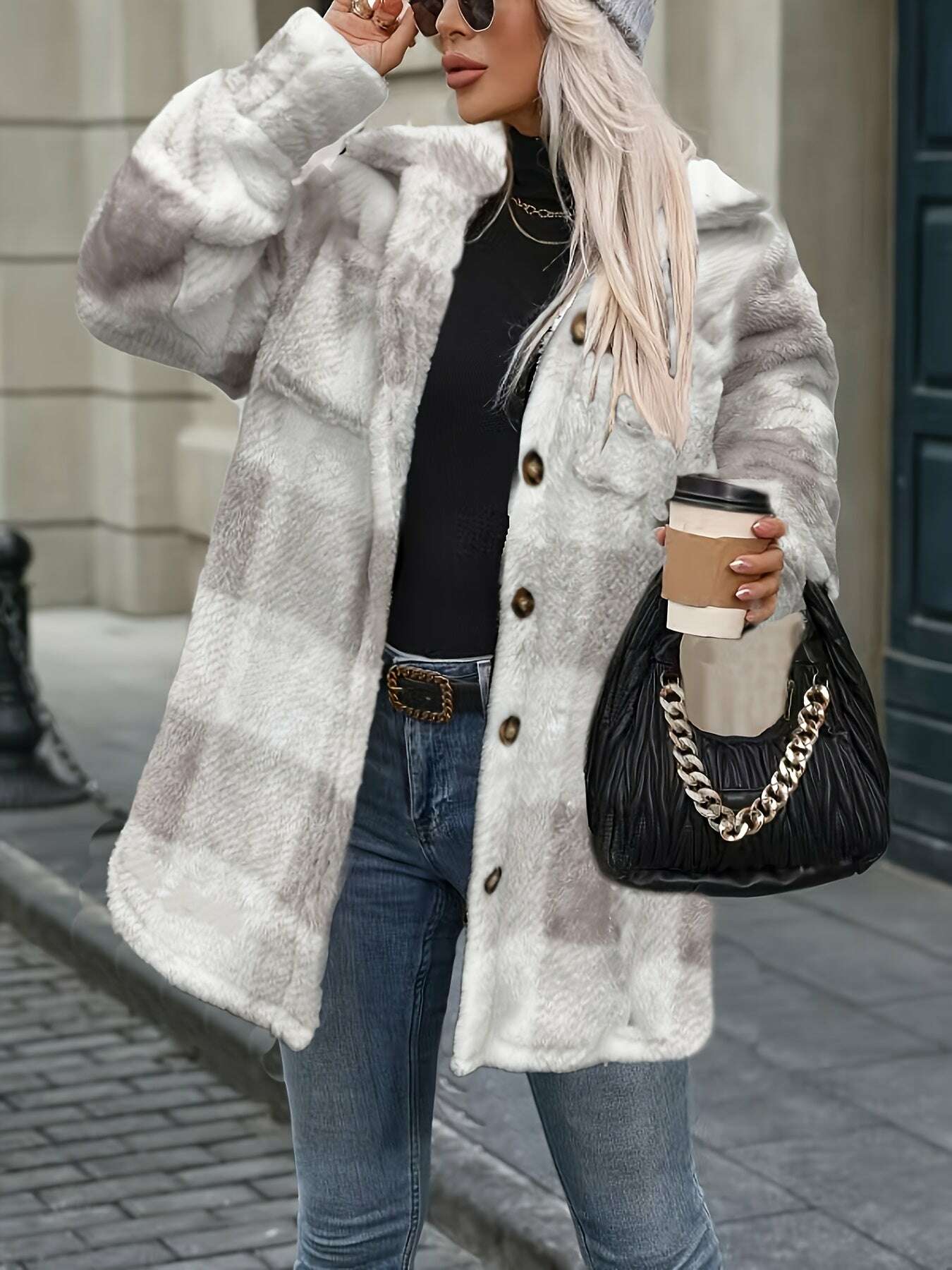 2f236403-ae5d-4c14-9601-de4bee892381