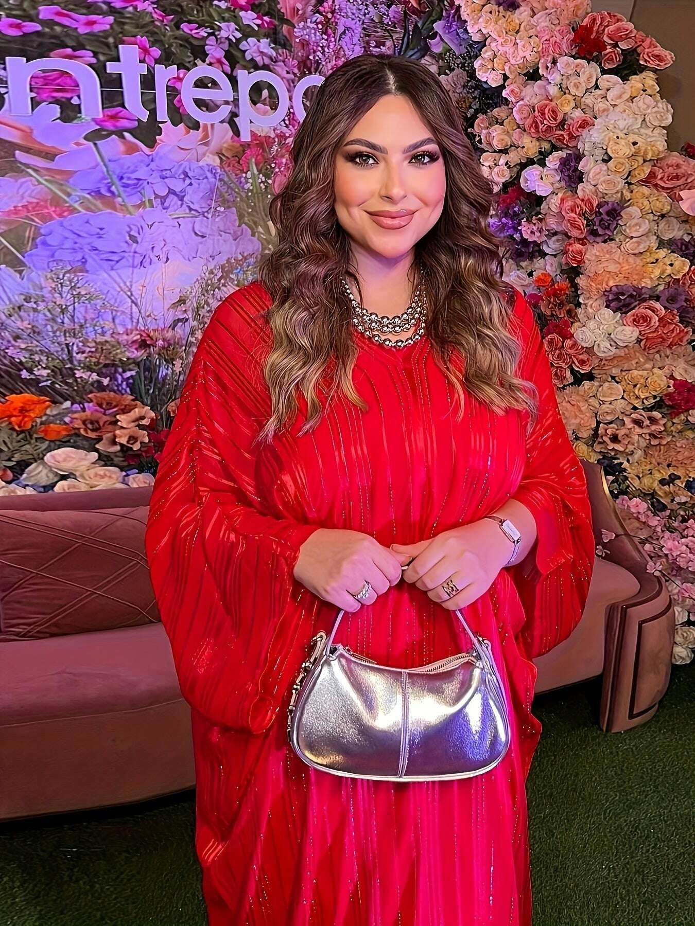 5636dfe8-e9de-454c-9b26-589b97399810