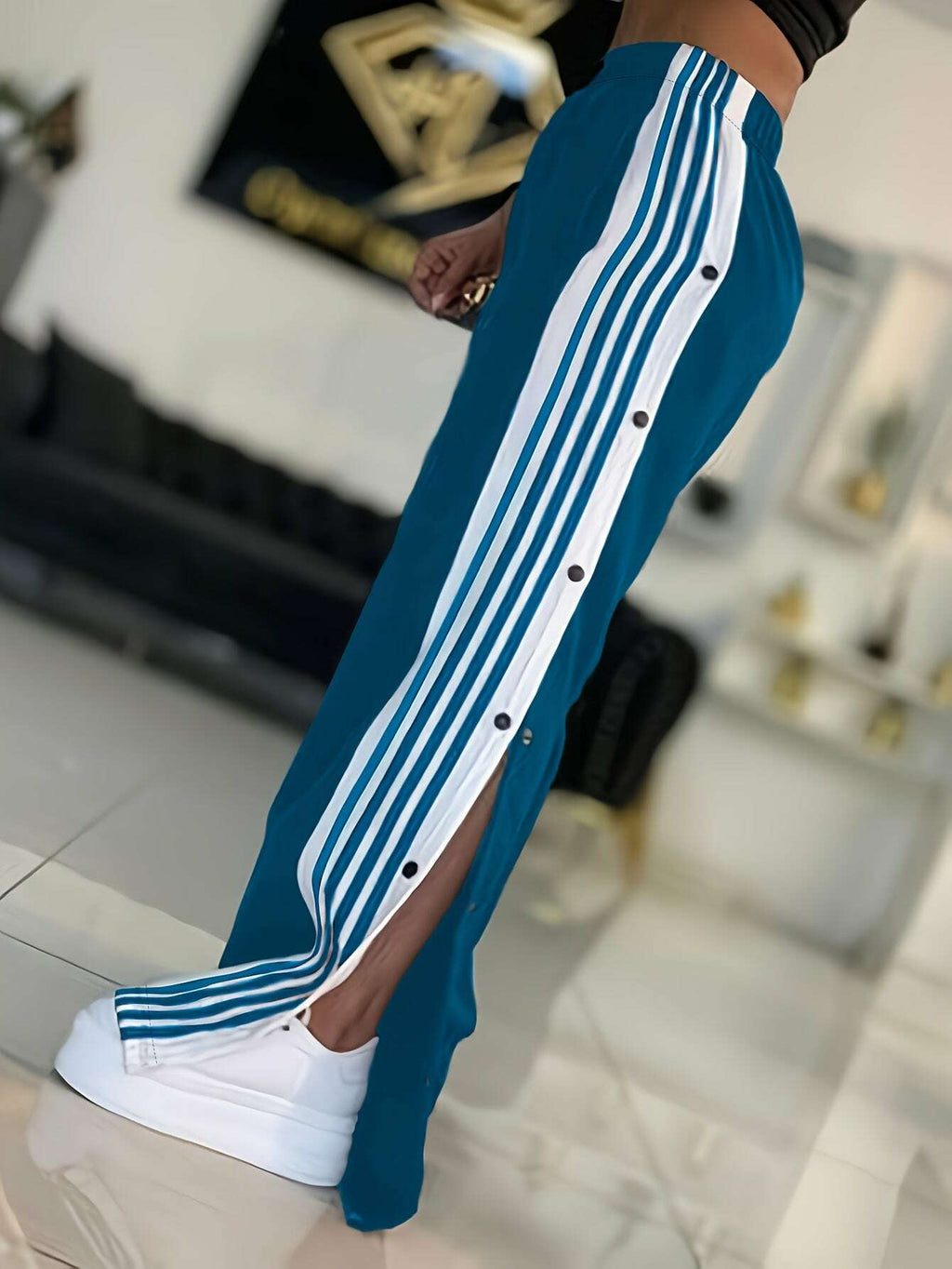 5a12180e-bc7c-4035-8e97-9c4de8665977