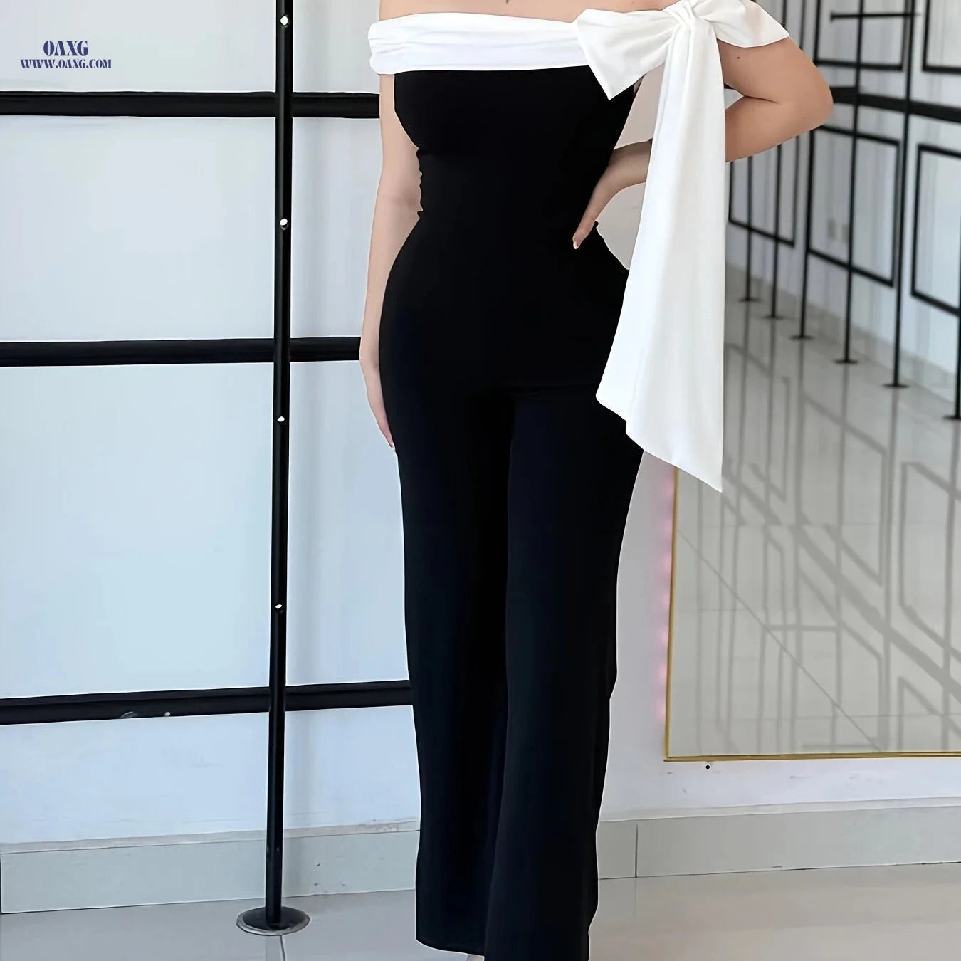6091 Elegant Color Block Off-Shoulder Jumpsuit - Sleeveless Fashion   OAXG Black / S