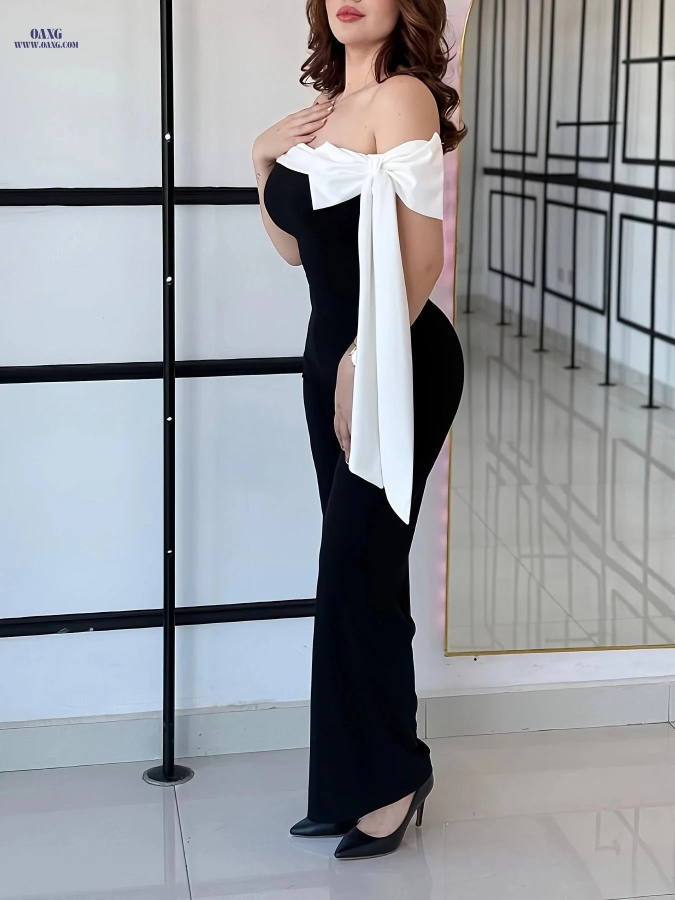 6091 Elegant Color Block Off-Shoulder Jumpsuit - Sleeveless Fashion   OAXG Black / S