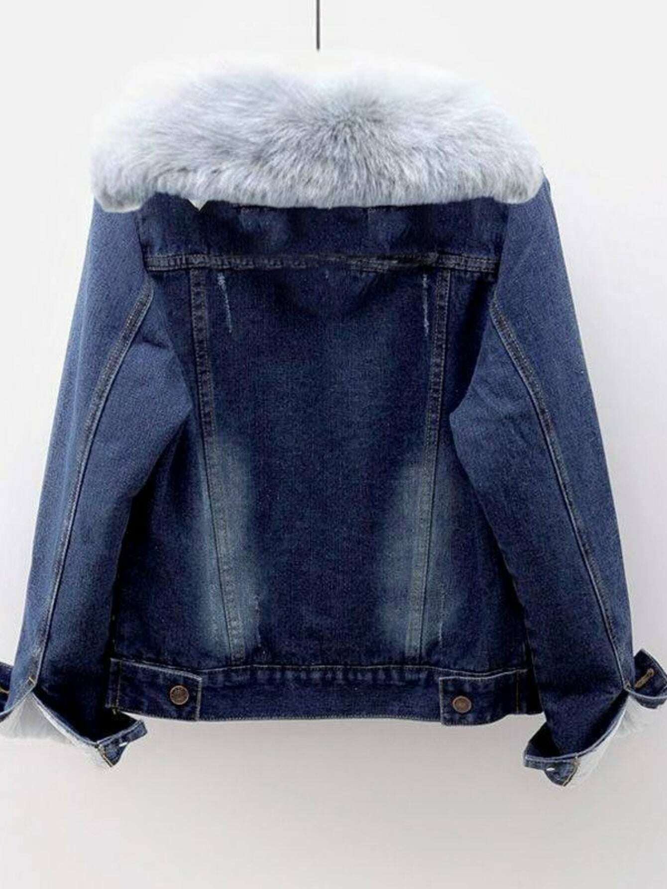 6c0914d1f64e4cf0ac492fbfc6847ba3-goods