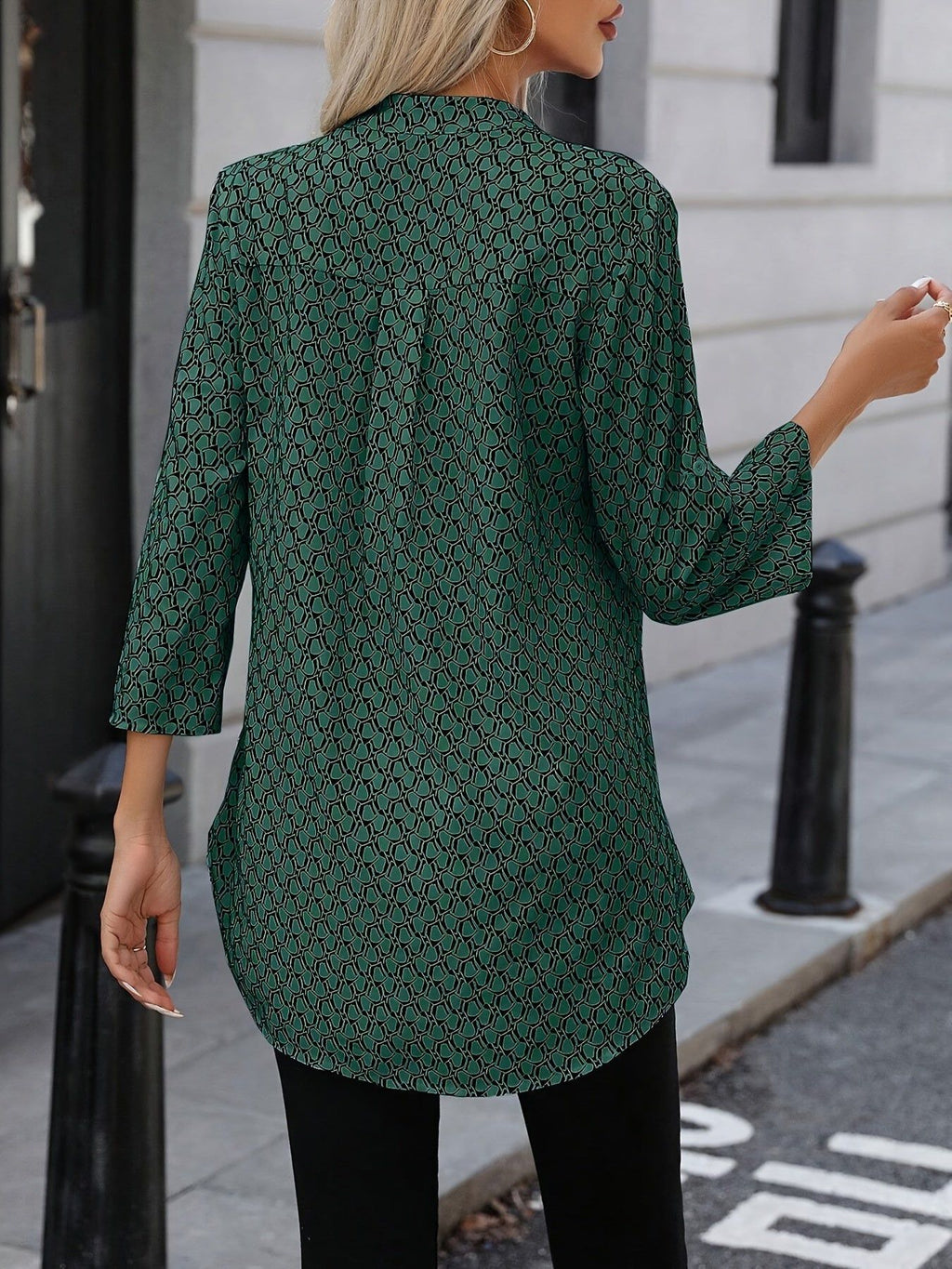 All-Over Printed Ruffled Short Sleeve Curved Hem Shirt   OAXG Mixed colors / S