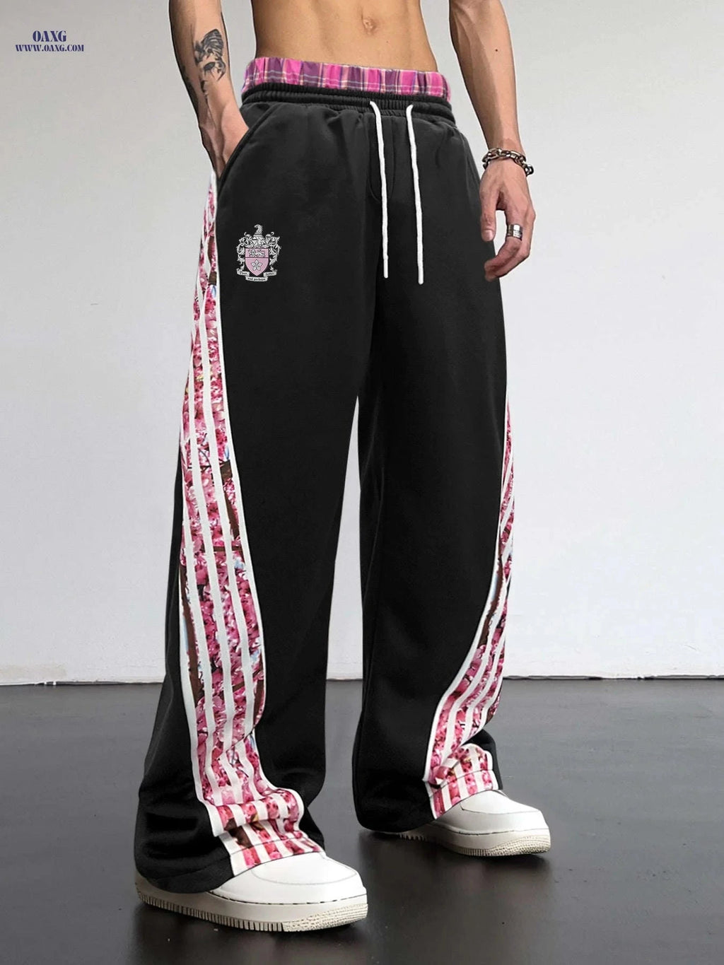 American Retro Striped Joggers - Unique Design with Relaxed Fit   OAXG 