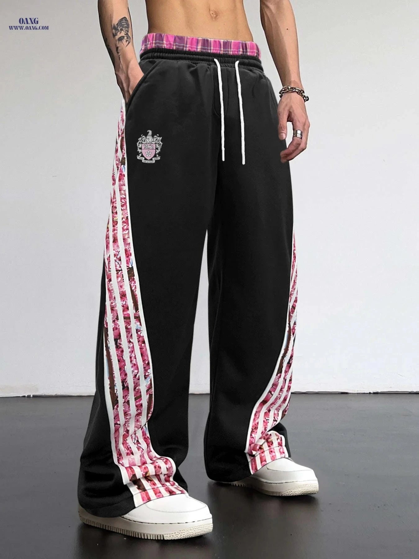 American Retro Striped Joggers - Unique Design with Relaxed Fit   OAXG 