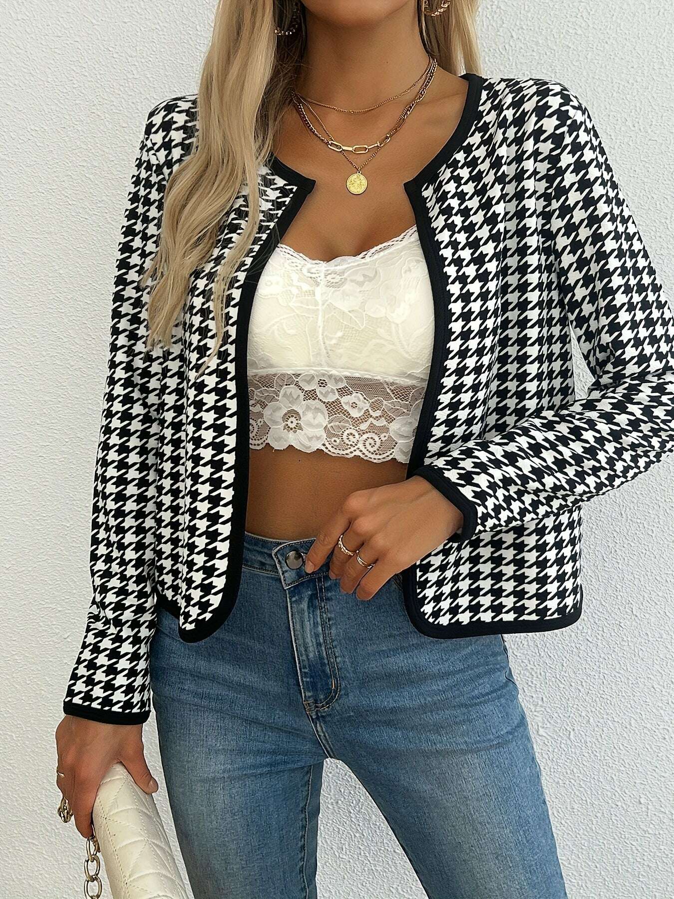 c76f9a51-cc81-4585-87e4-9857968e9ac0