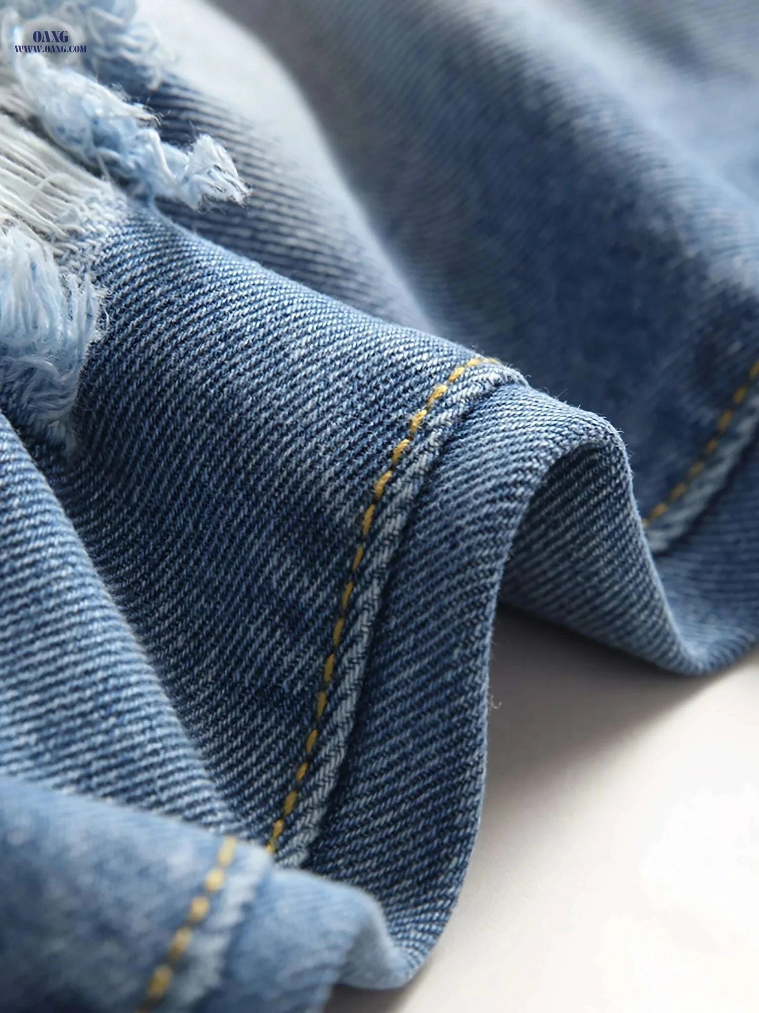 Classic Ripped Men's Denim Jeans - Regular Fit Tapered Leg Style   OAXG 