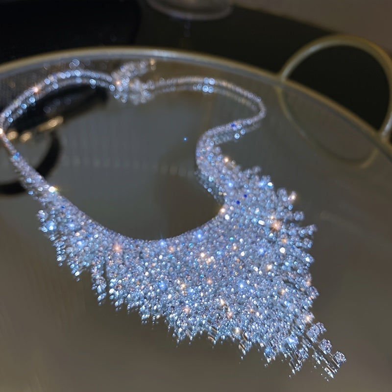 Collier Tressé Luxueux à Franges avec Rhinestones – Élégant et Tendance   OAXG Silvery