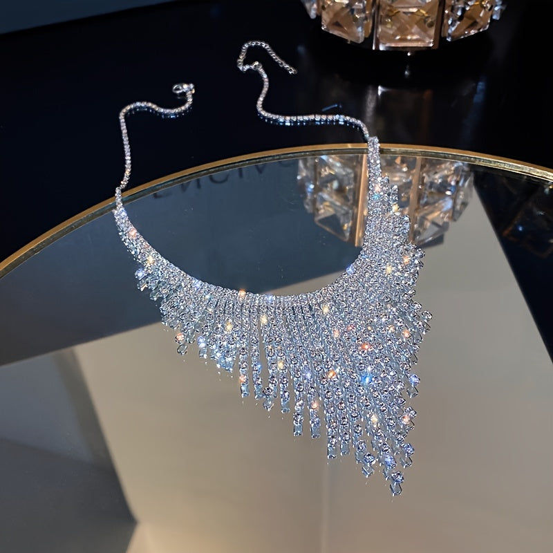 Collier Tressé Luxueux à Franges avec Rhinestones – Élégant et Tendance   OAXG Silvery