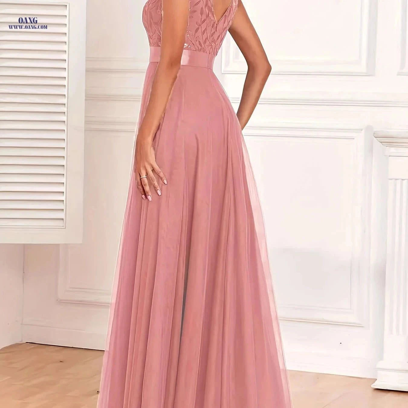 Elegant A-Line Sequin Party Dress - V-neck, Long Length Style   OAXG Claret / XS