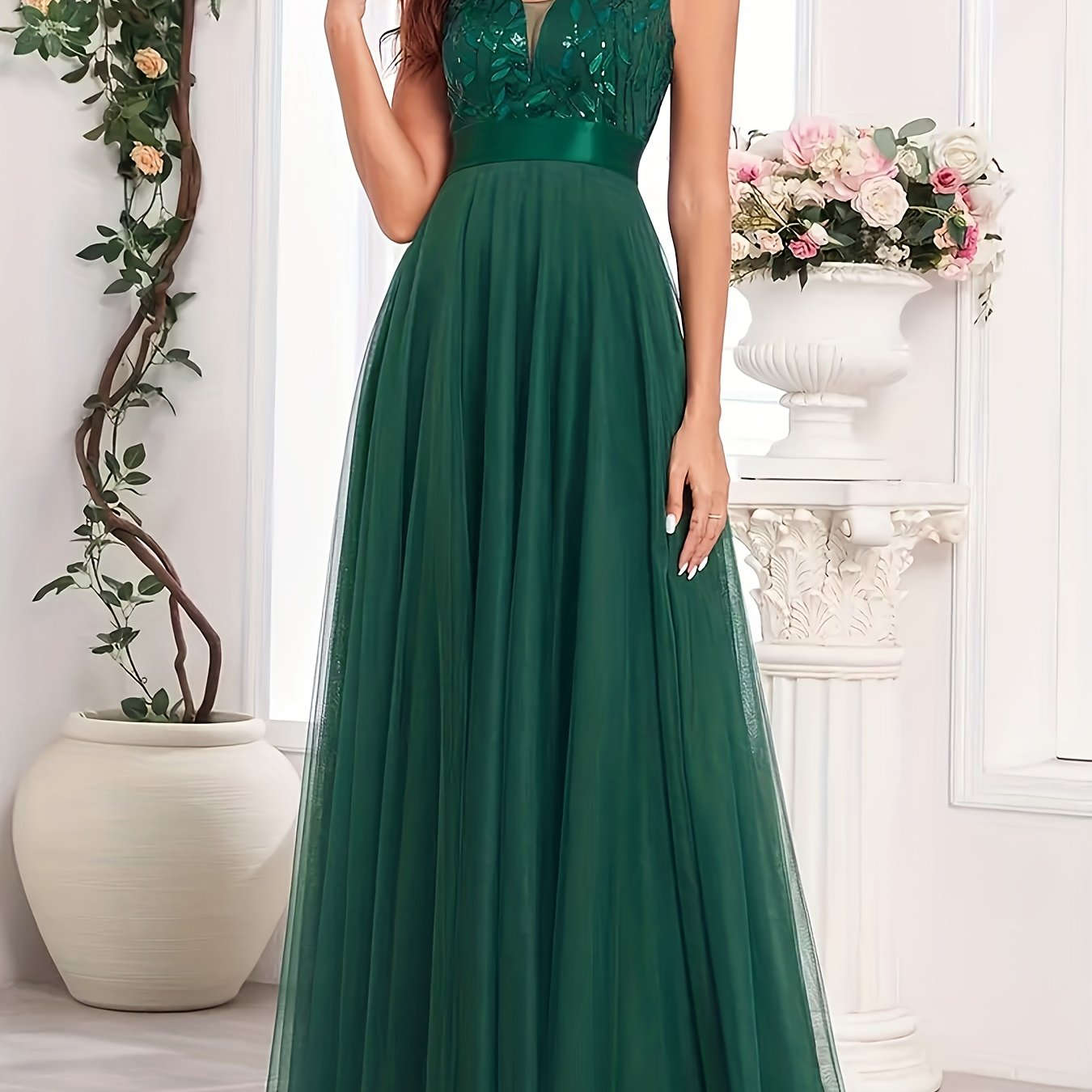 green sequin holiday dress Mermaid Long Party Ohmollydress perfect for formal parties GREEN AND RED SEQUIN BELL-SLEEVE