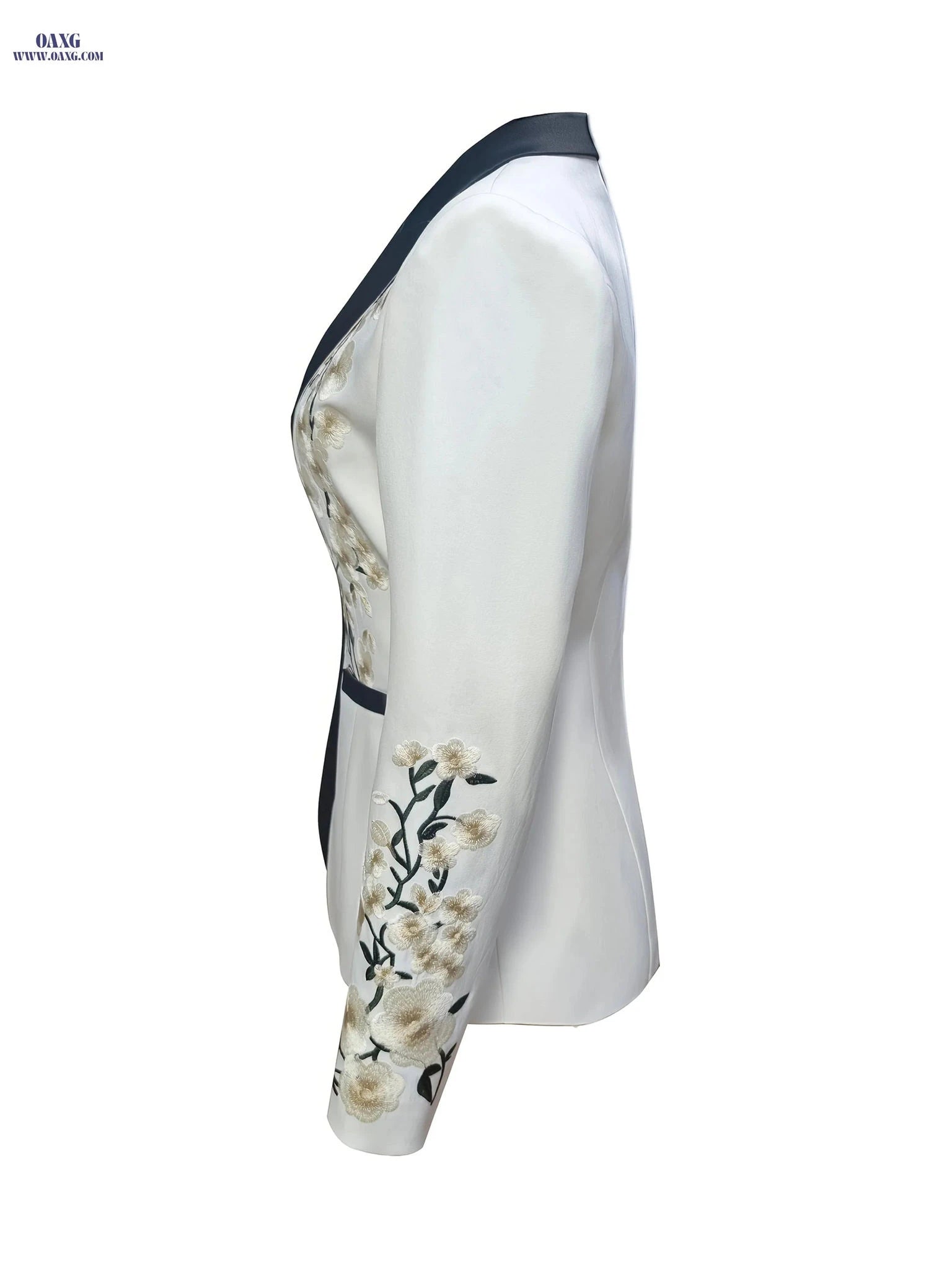 Elegant Black and White Floral Blazer - Slim Fit for Office Use   OAXG 