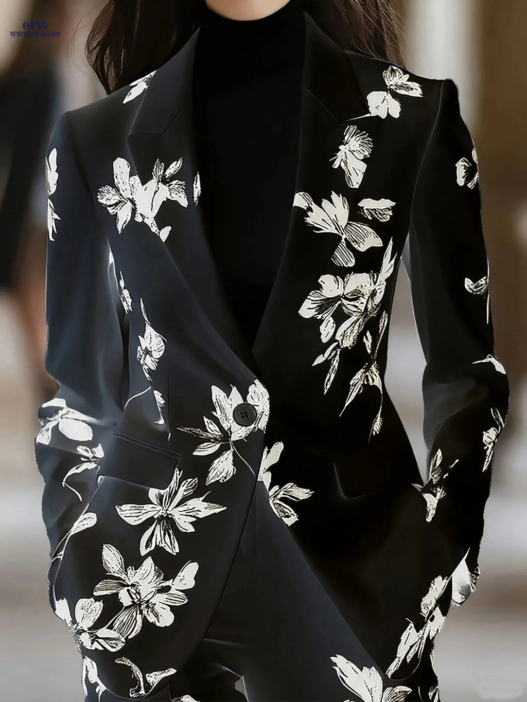 Elegant Black Floral Print Long-Sleeved Suit Jacket for Women   OAXG 