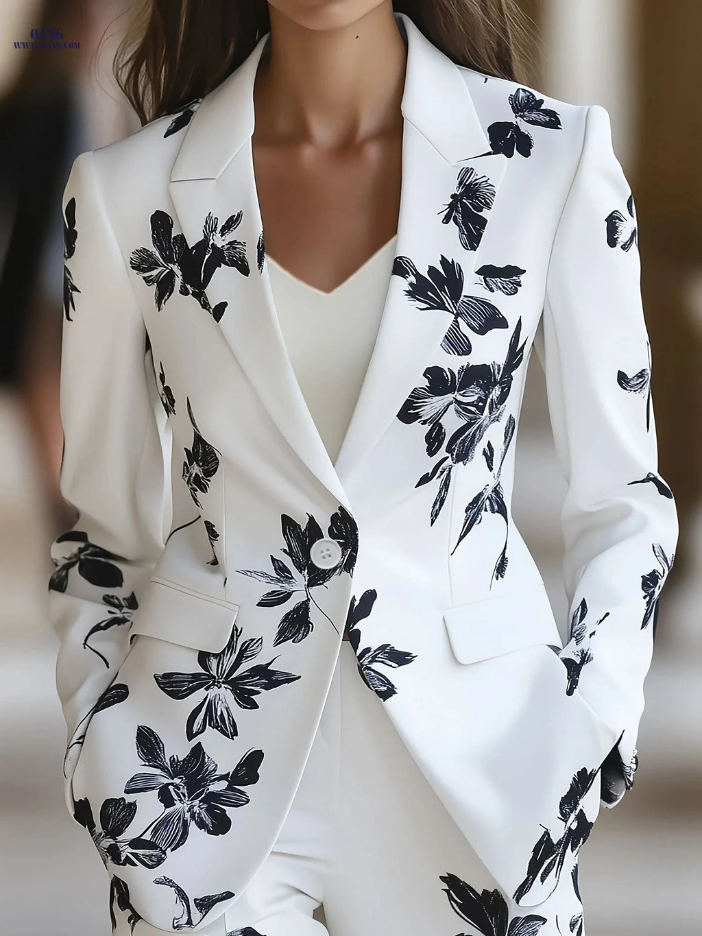 Elegant Black Floral Print Long-Sleeved Suit Jacket for Women   OAXG White / S