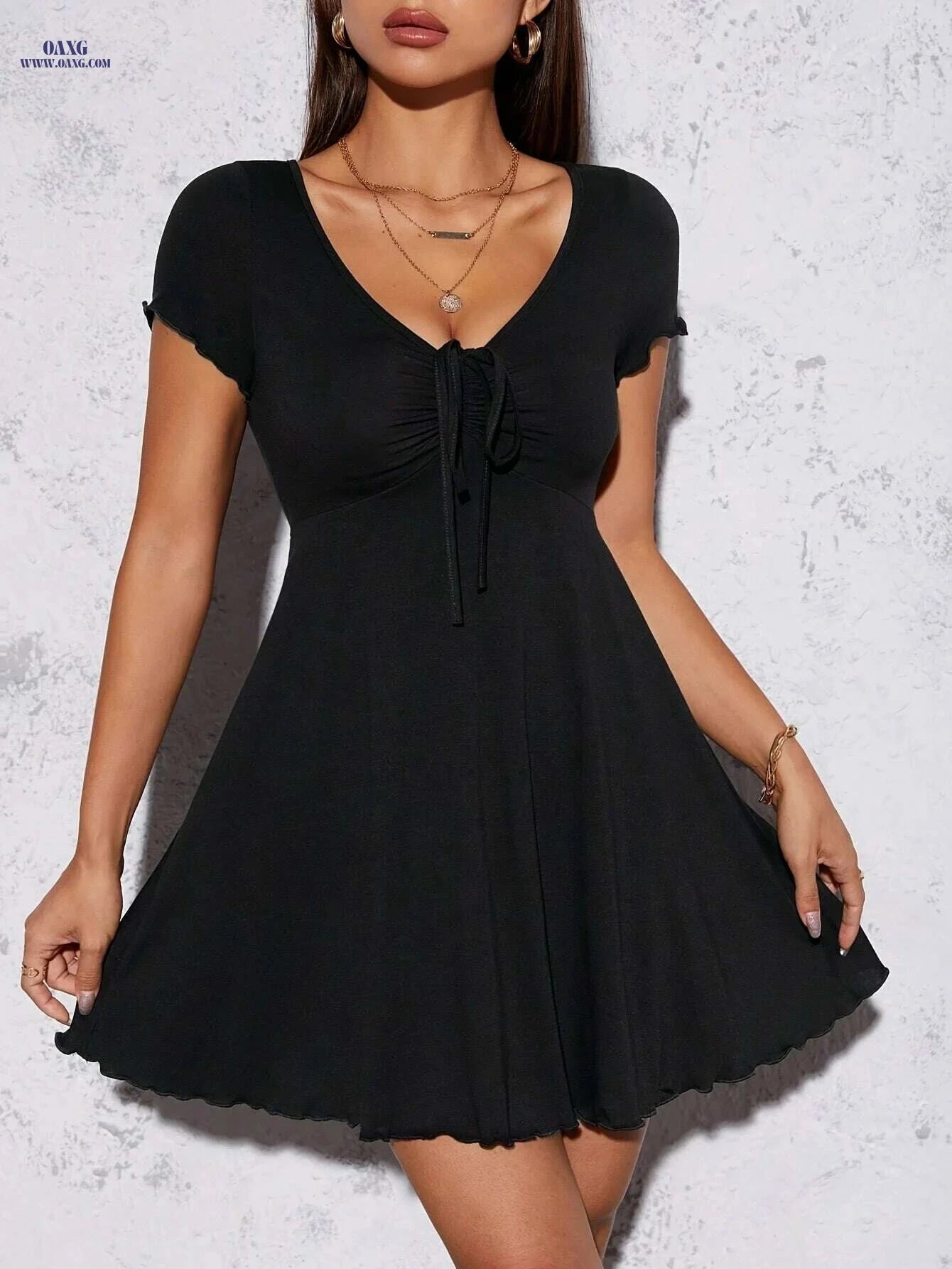 Elegant Black Summer Knit Dress - Slim Fit V-Neck, Short Sleeve   OAXG 