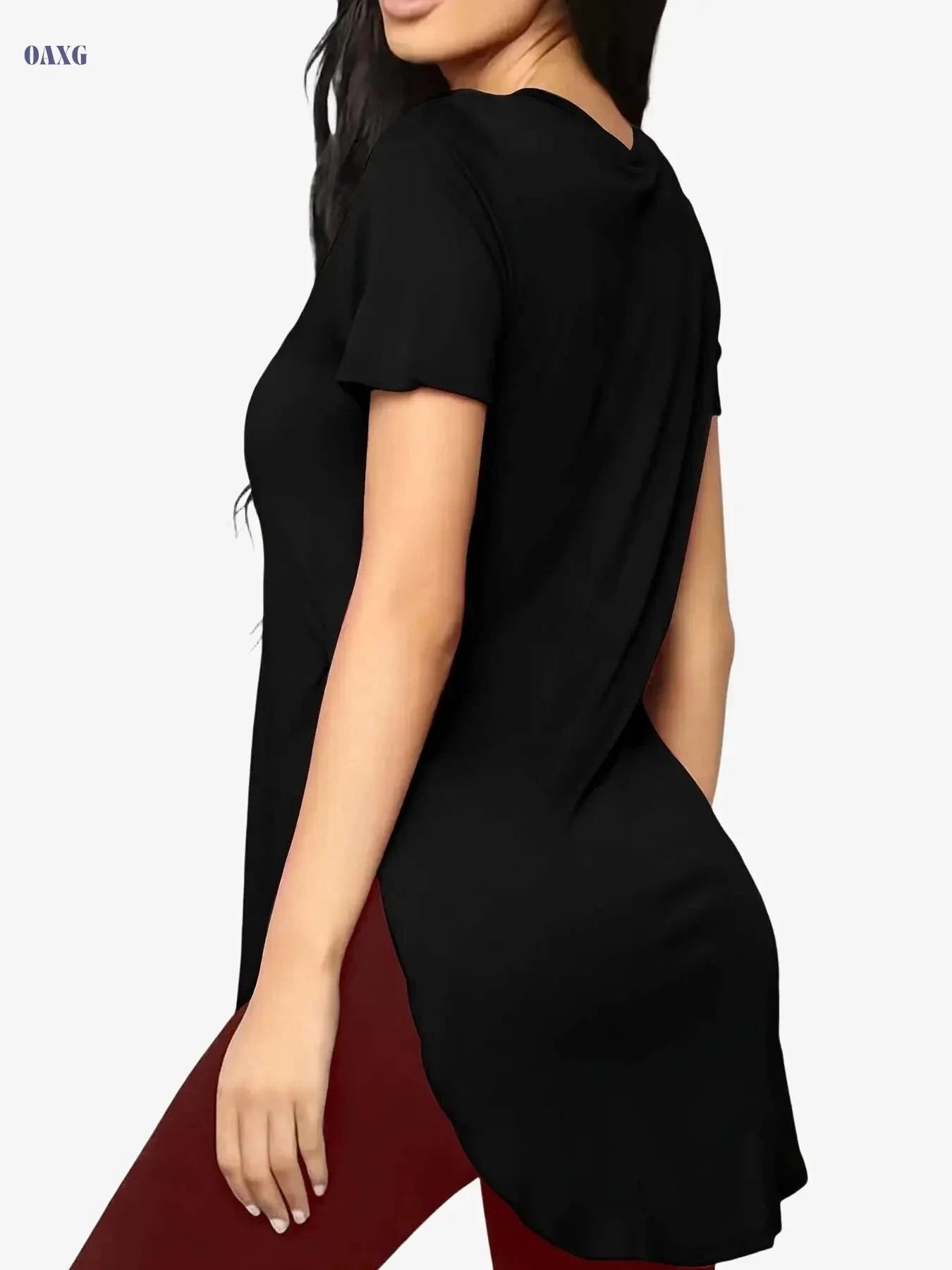 Elegant Black T-Shirt for Women - "Mama Needs Coffee" Print   OAXG 