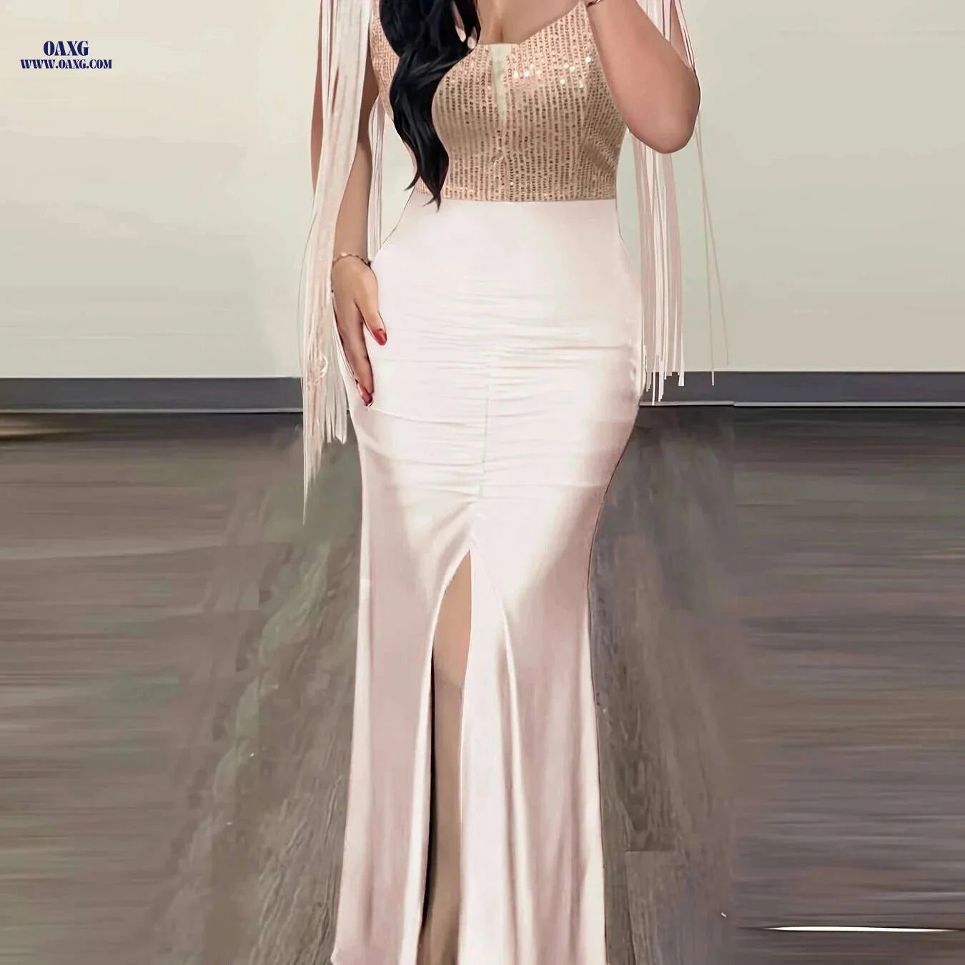 Elegant Bodycon Party Dress with Tassel Trim & Cut Out Back   OAXG 