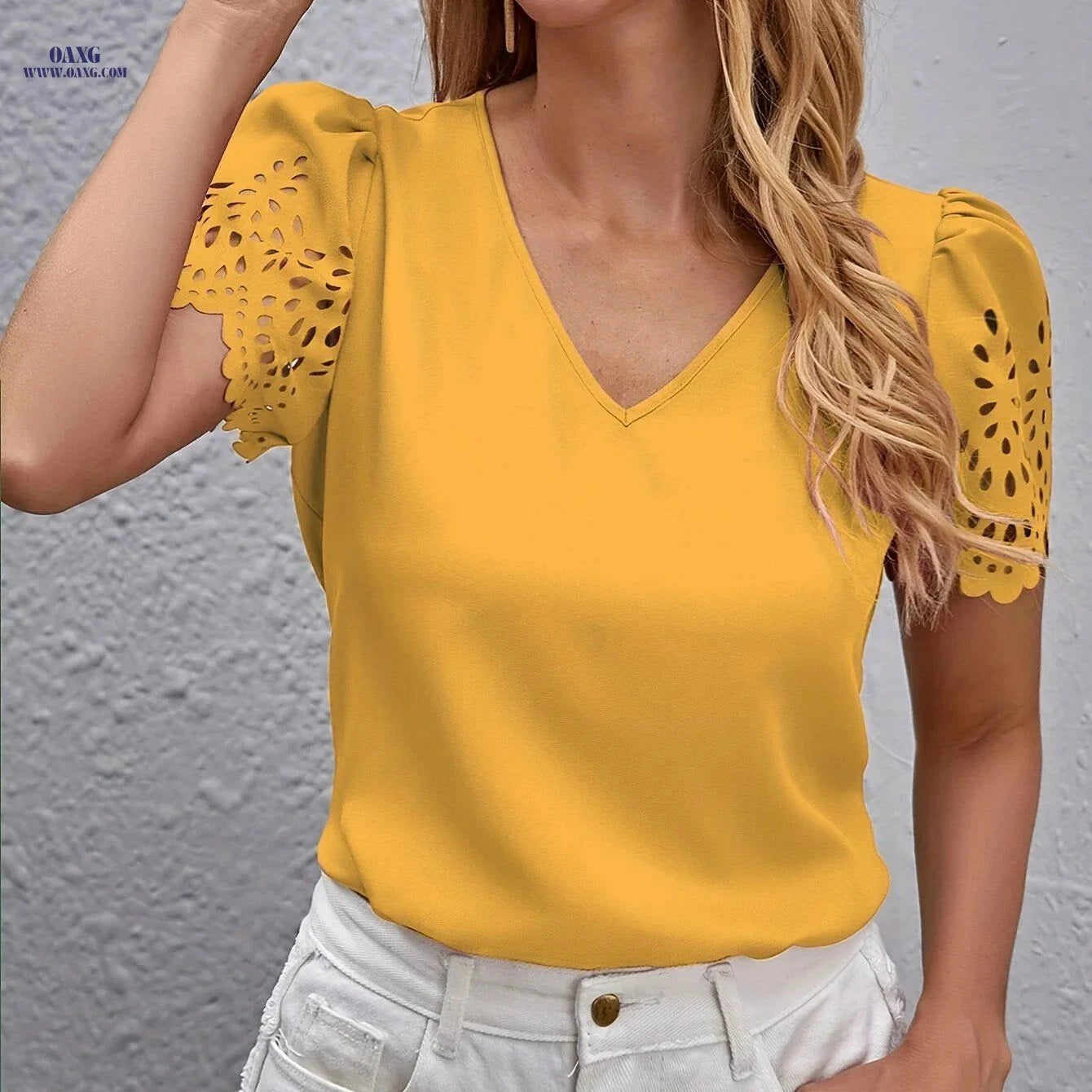 Elegant Casual Top for Women - Laser Cut Scallop Edge V-Neck   OAXG Black / S