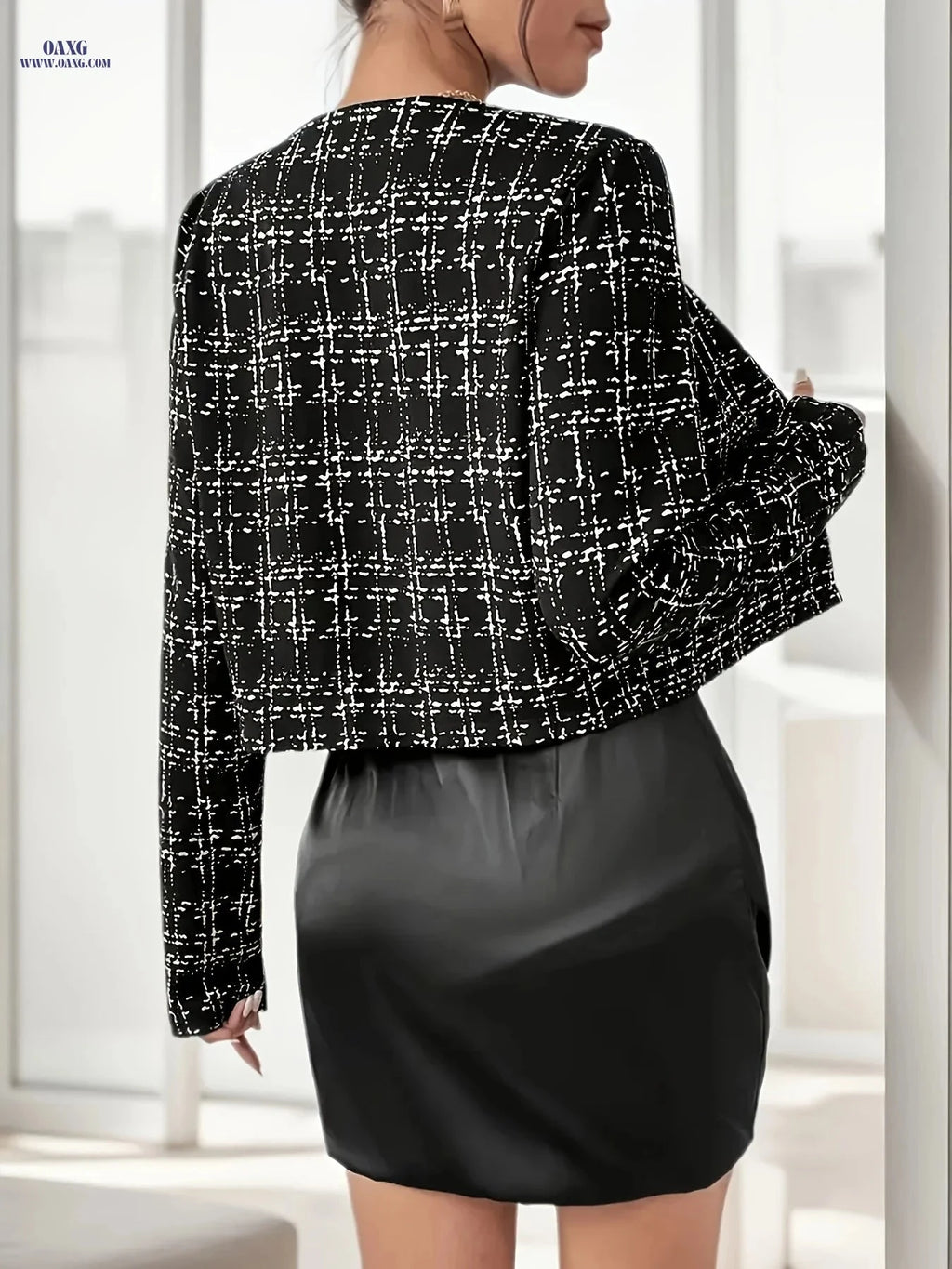 Elegant Checkered Long-Sleeve Blazer - Button-Decorated for Casual Style   OAXG Black / S