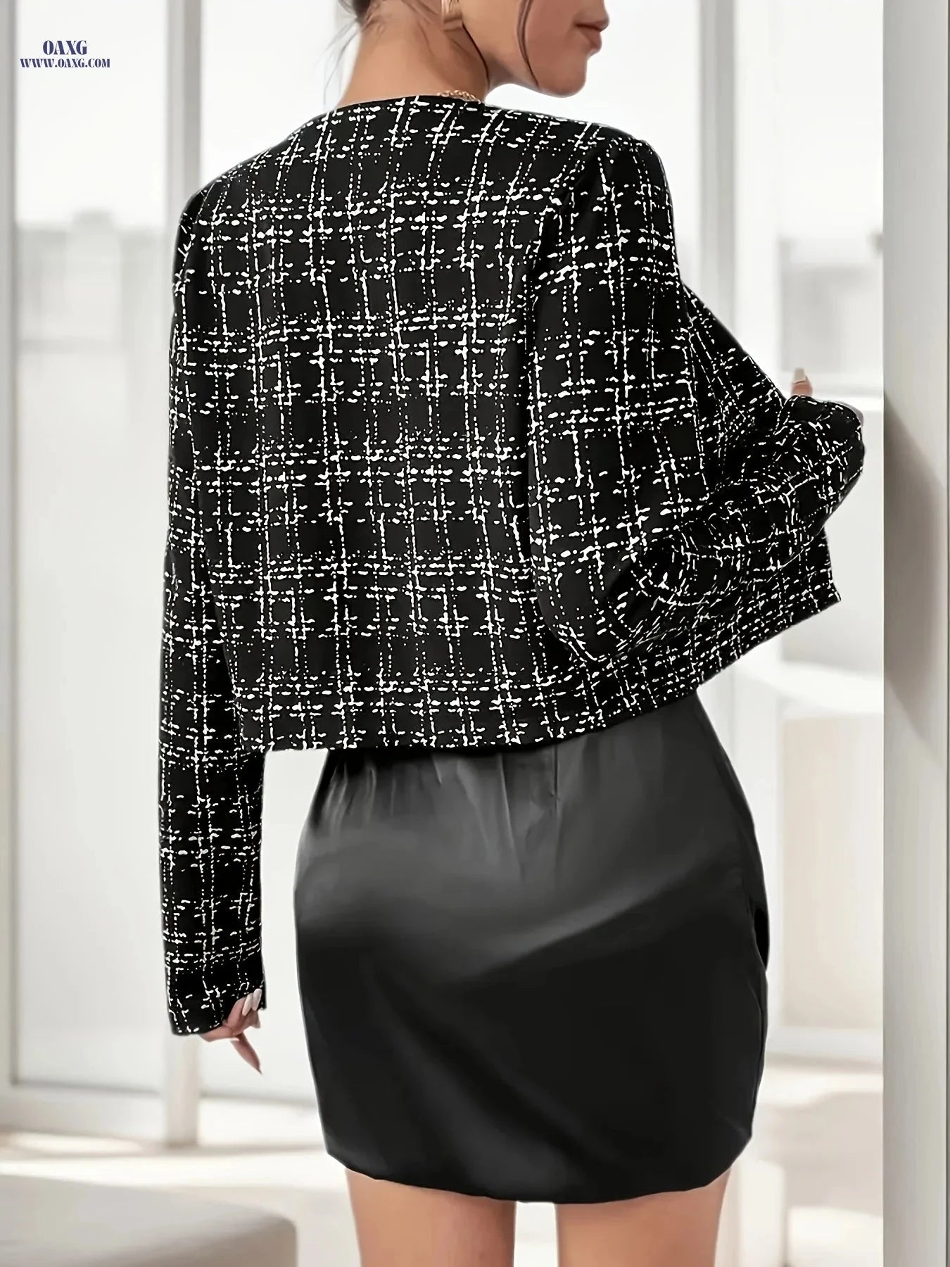 Elegant Checkered Long-Sleeve Blazer - Button-Decorated for Casual Style   OAXG Black / S
