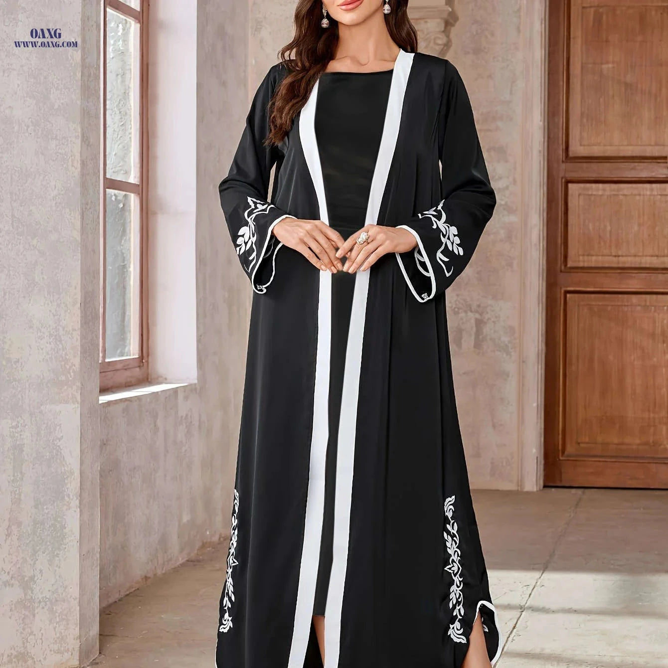 Elegant Embroidered Black Abaya - Geometric Pattern for Women   OAXG Black / S