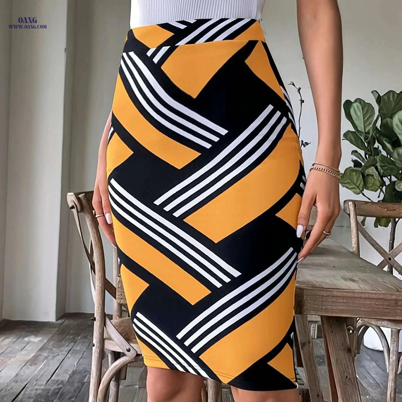Elegant Floral Pencil Skirt - Stretchy Women's Mid-Weight Fabric   OAXG Black / S