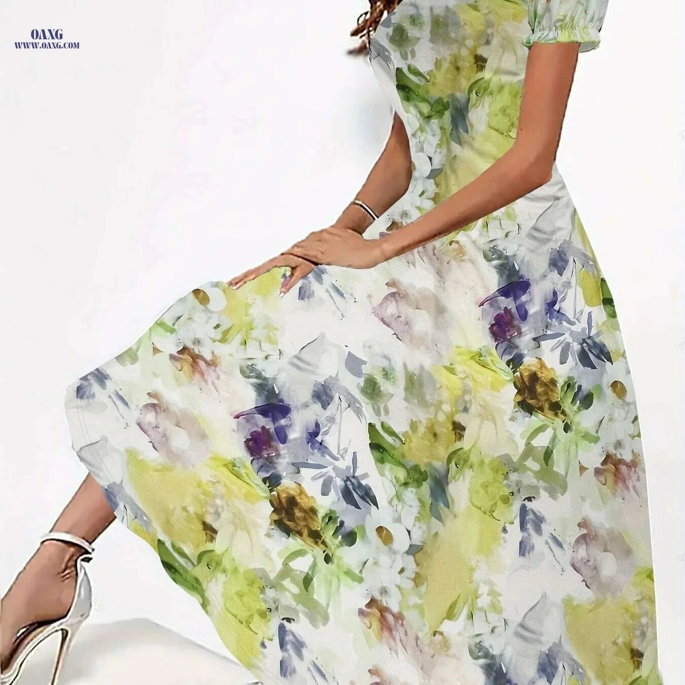 Elegant Floral Print Crew Neck Dress - Women's Short Sleeve Style   OAXG 