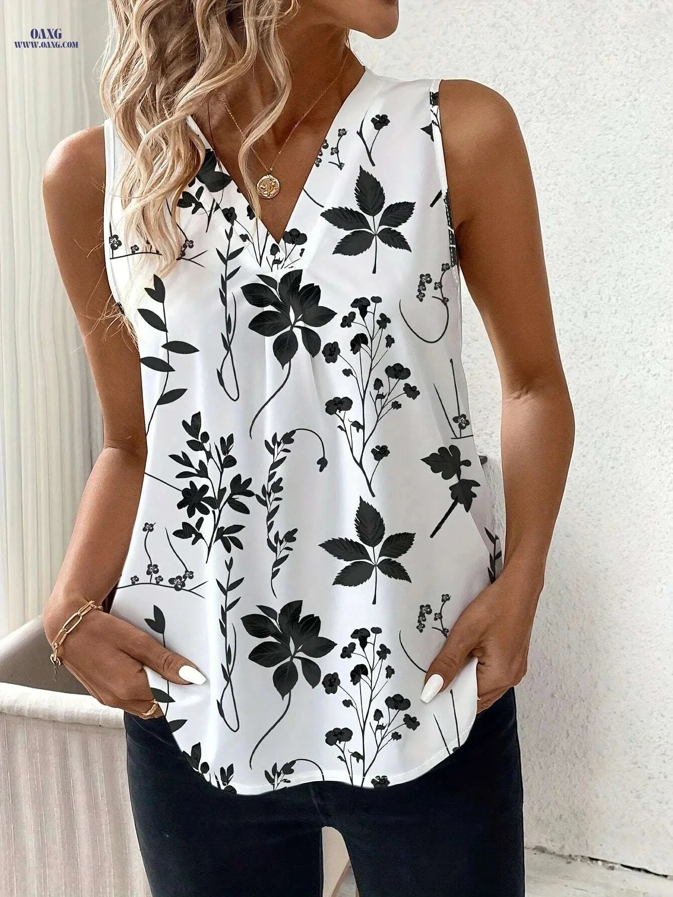 Elegant Floral Print Sleeveless Tank Top - Spring/Summer Style   OAXG Black Flowers / S