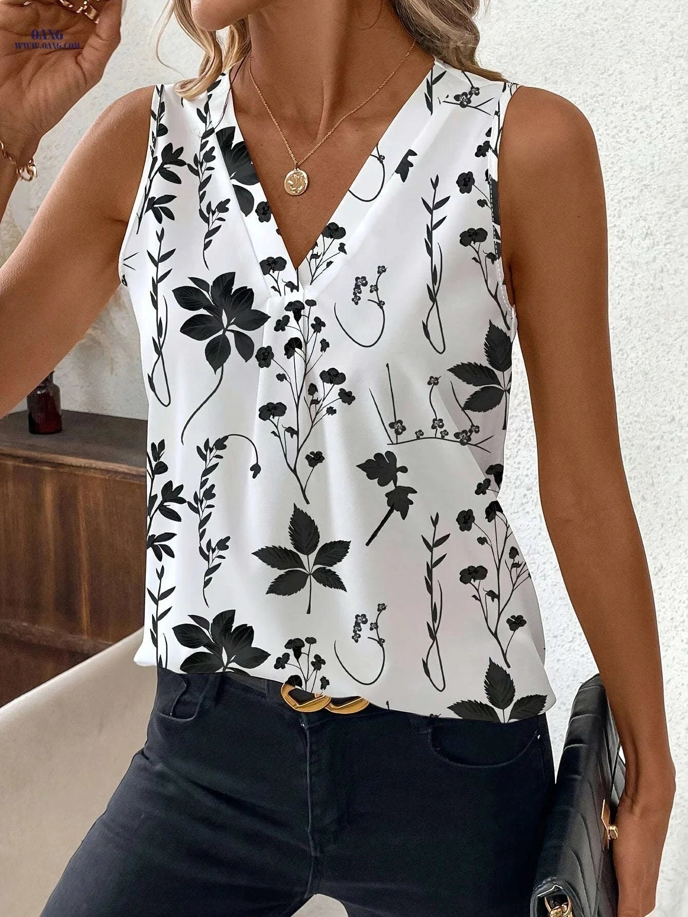 Elegant Floral Print Sleeveless Tank Top - V-Neck Summer Wear   OAXG 