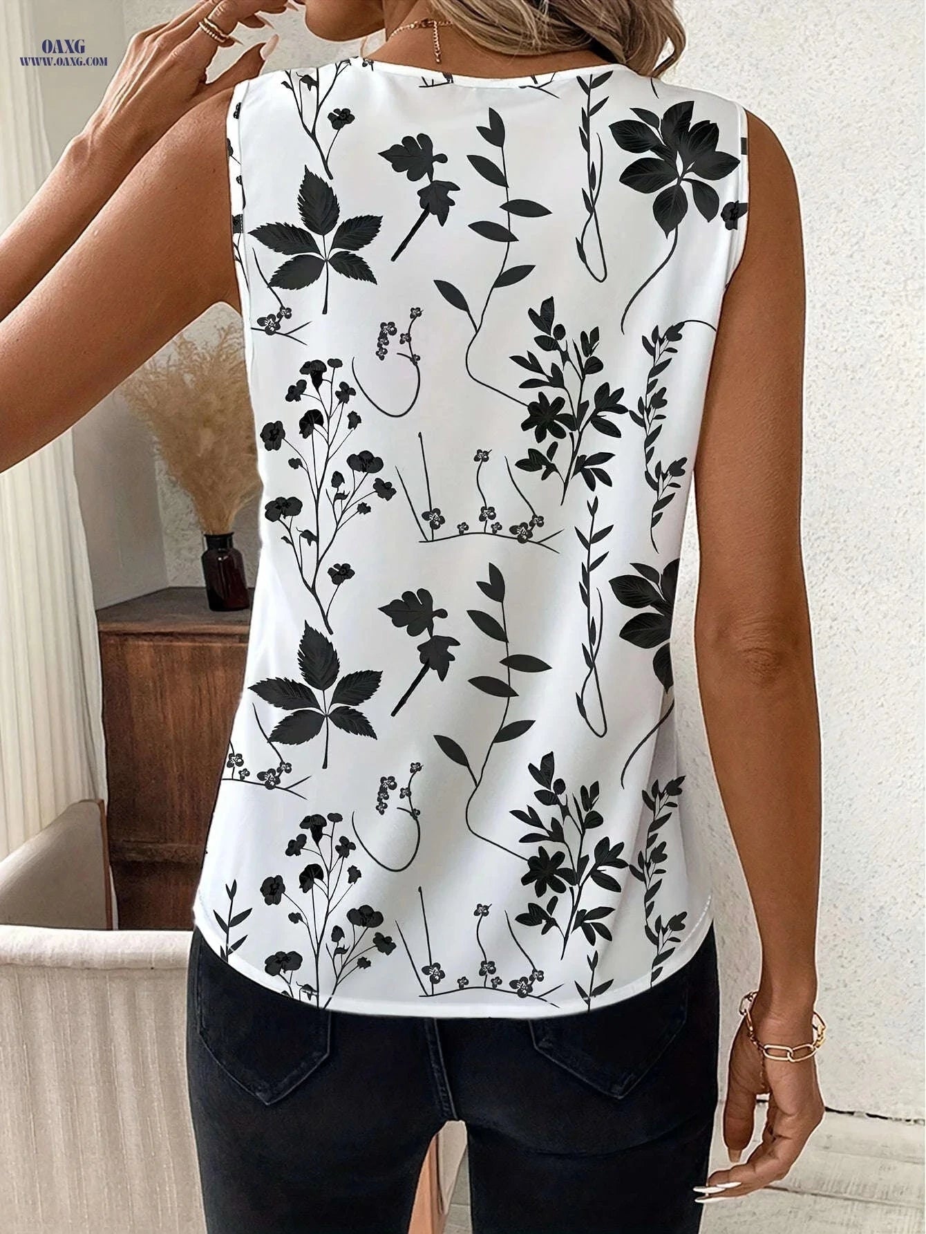 Elegant Floral Print Sleeveless Tank Top - V-Neck Summer Wear   OAXG Black Flowers / S