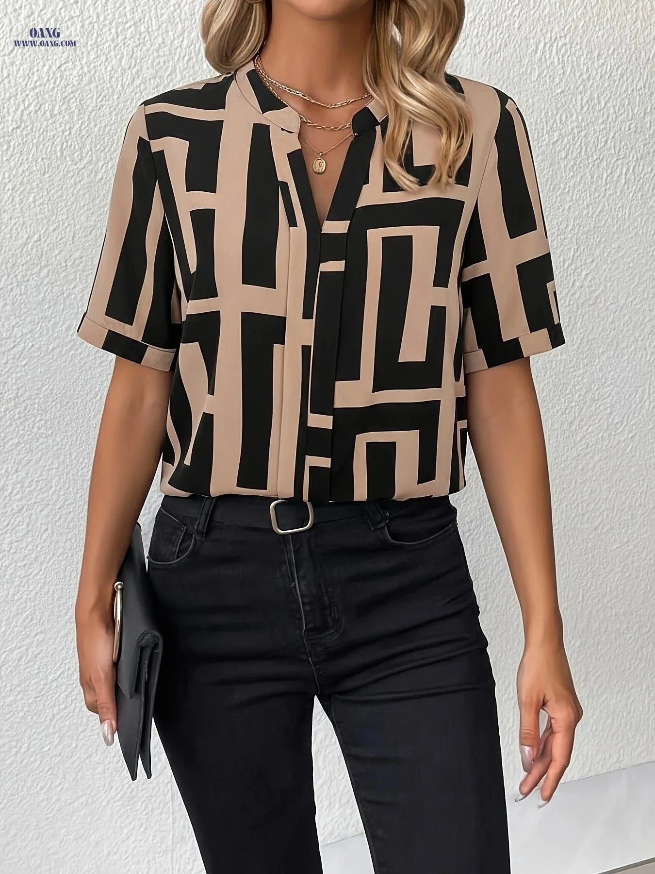 Elegant Geometric Print V-Neck Shirt - Short Sleeve for All Seasons   OAXG Khaki / S