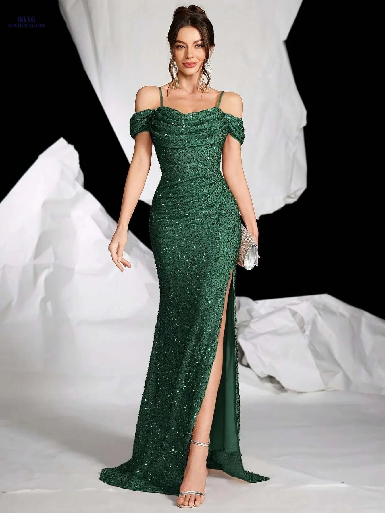 Elegant Green Sequin Gown - Off-Shoulder, High Thigh Slit Design   OAXG Golden / XS
