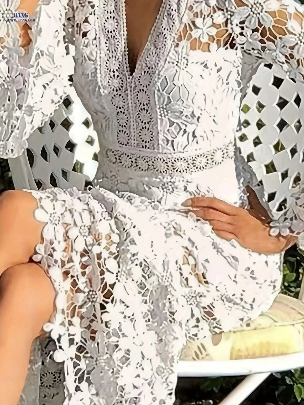 Elegant Guipure Lace V Neck Cocktail Dress - Long Sleeve Sheath   OAXG Ivory White / S