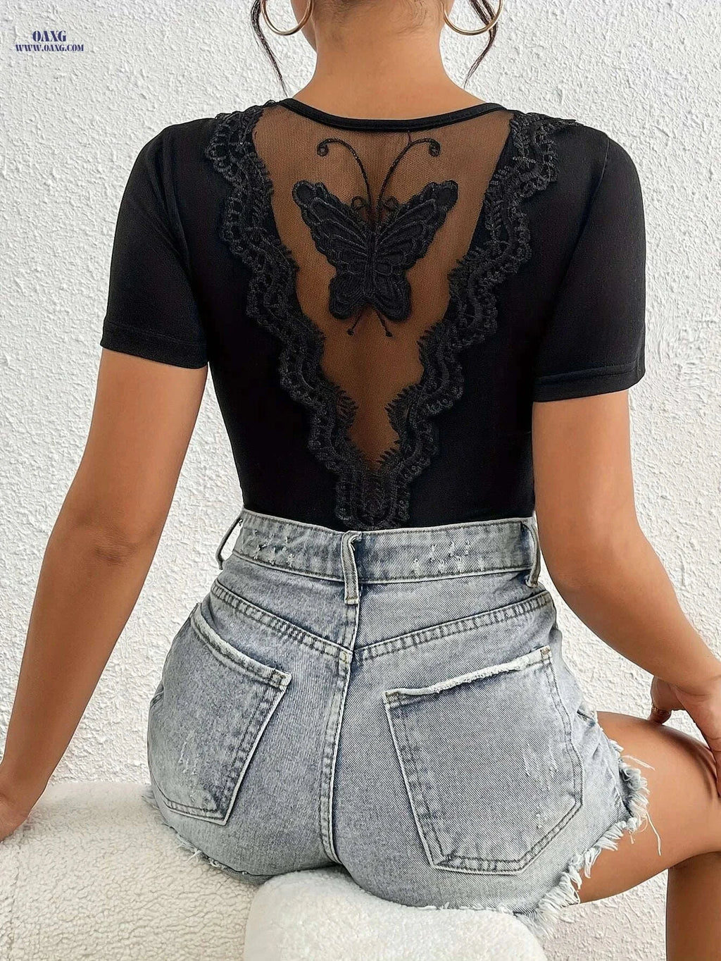 Elegant Lace-Trimmed Women's Jumpsuit - Short Sleeve & Versatile Fit   OAXG 