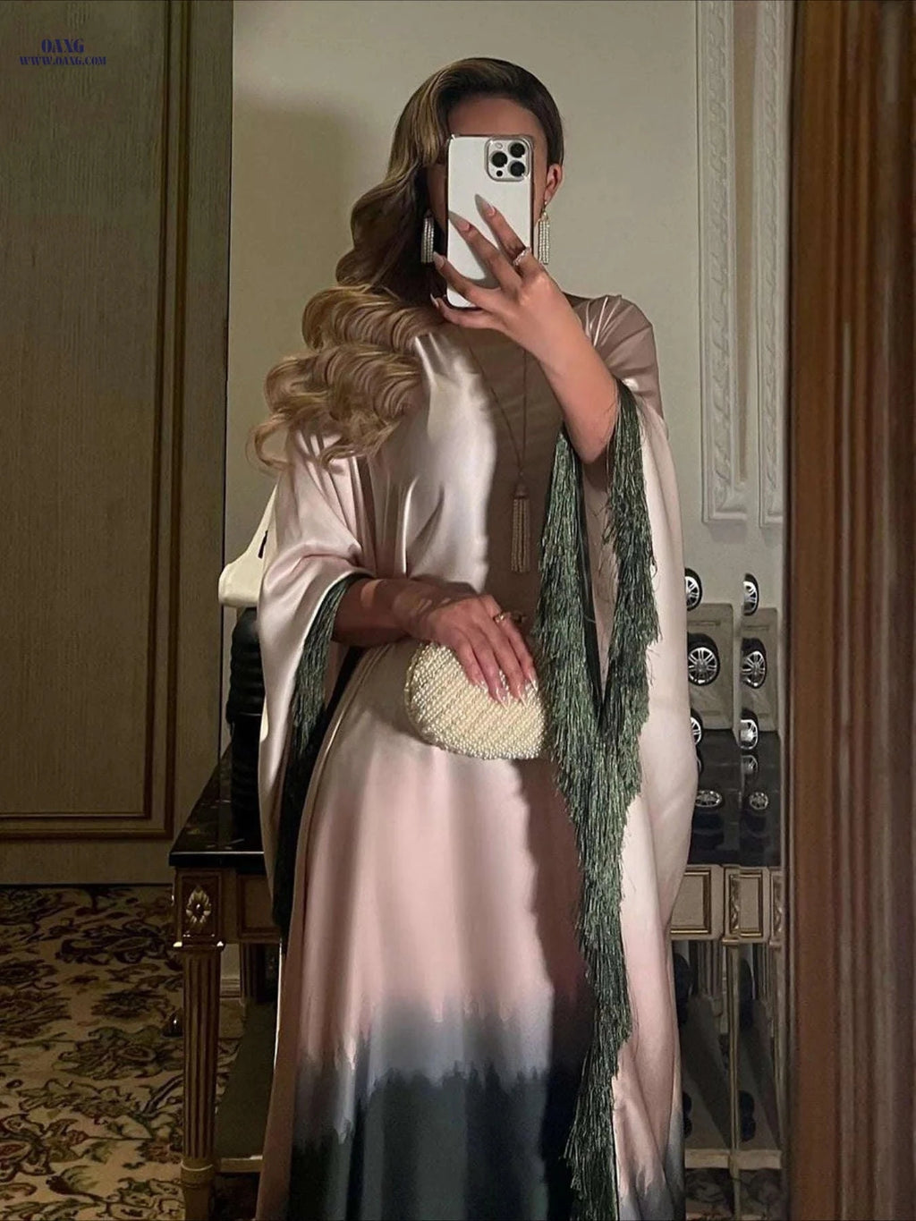Elegant Long Batwing Sleeve Arab Dress - Ombre Gradient & Tassel Details   OAXG 