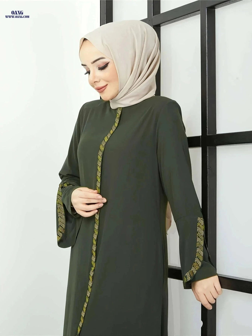 Elegant Muslim Rhinestone Zipper Robe 8360 - Long Length Style   OAXG 