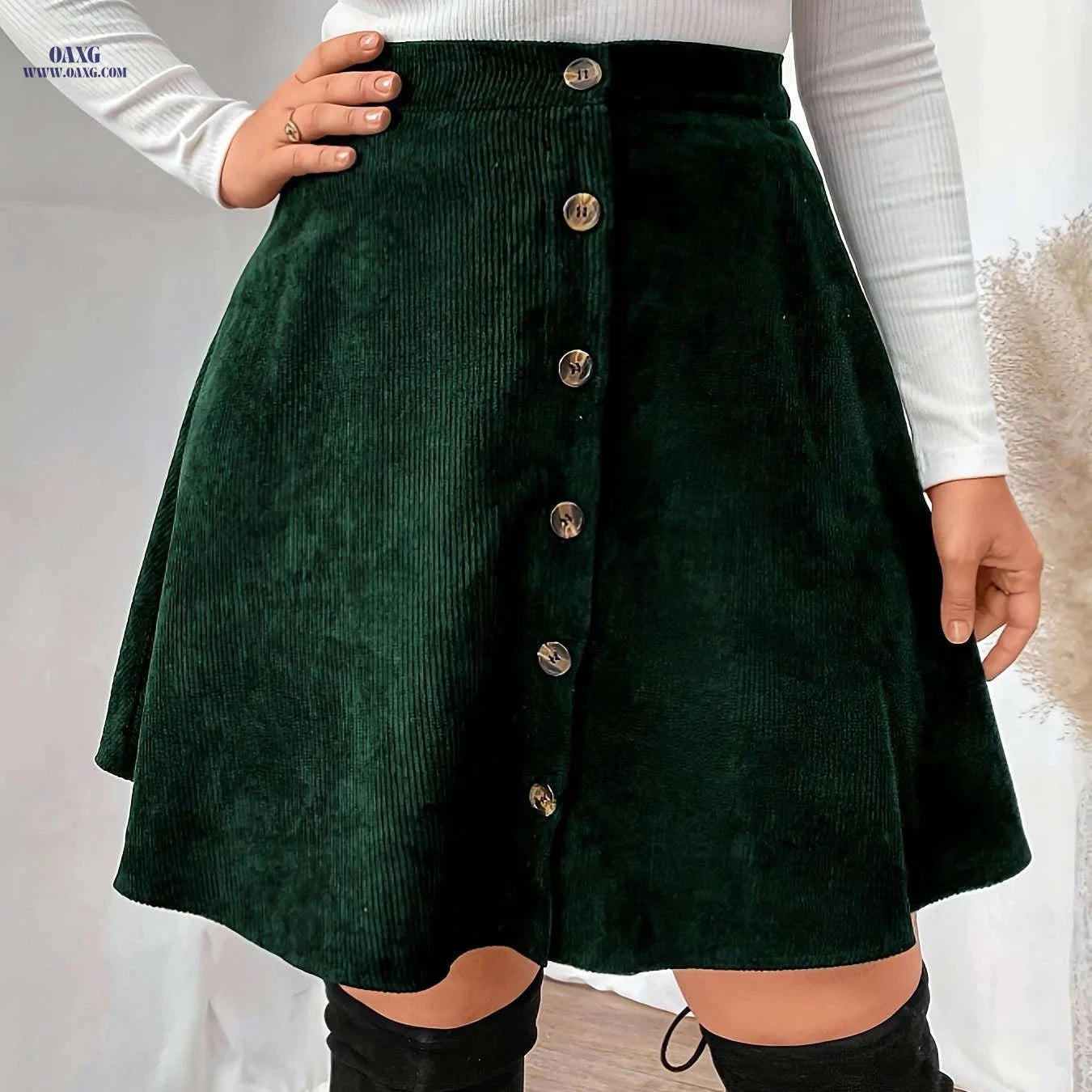 Elegant Polyester Buttoned Skirt for Women - Versatile Wardrobe Essential   OAXG 