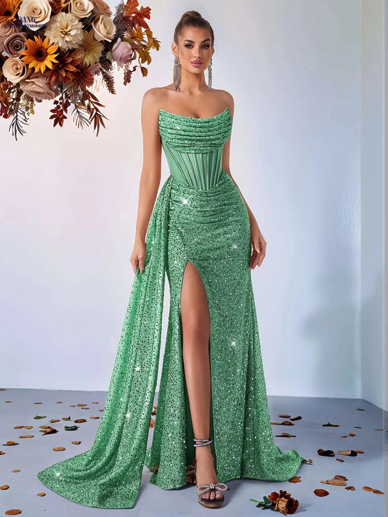 Elegant Sequined Bustier High-Waisted Dress - Backless & Slit Design   OAXG Black / XS