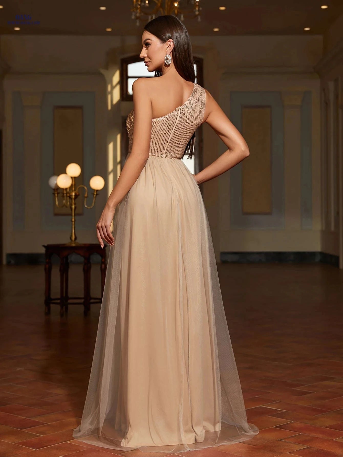 Elegant Slanted Shoulder Sequin Dress - Perfect for Parties & Events   OAXG Light Gold / S