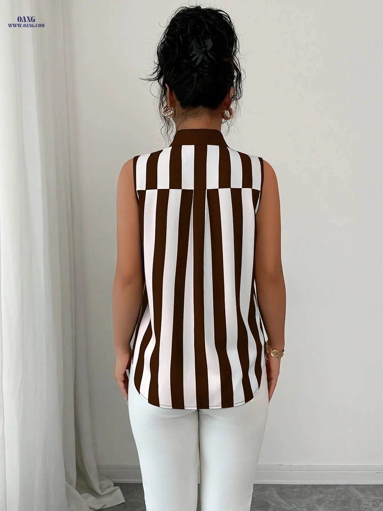 Elegant Sleeveless Casual Shirt - Loose Fit with Digital Print   OAXG Multicolor / S