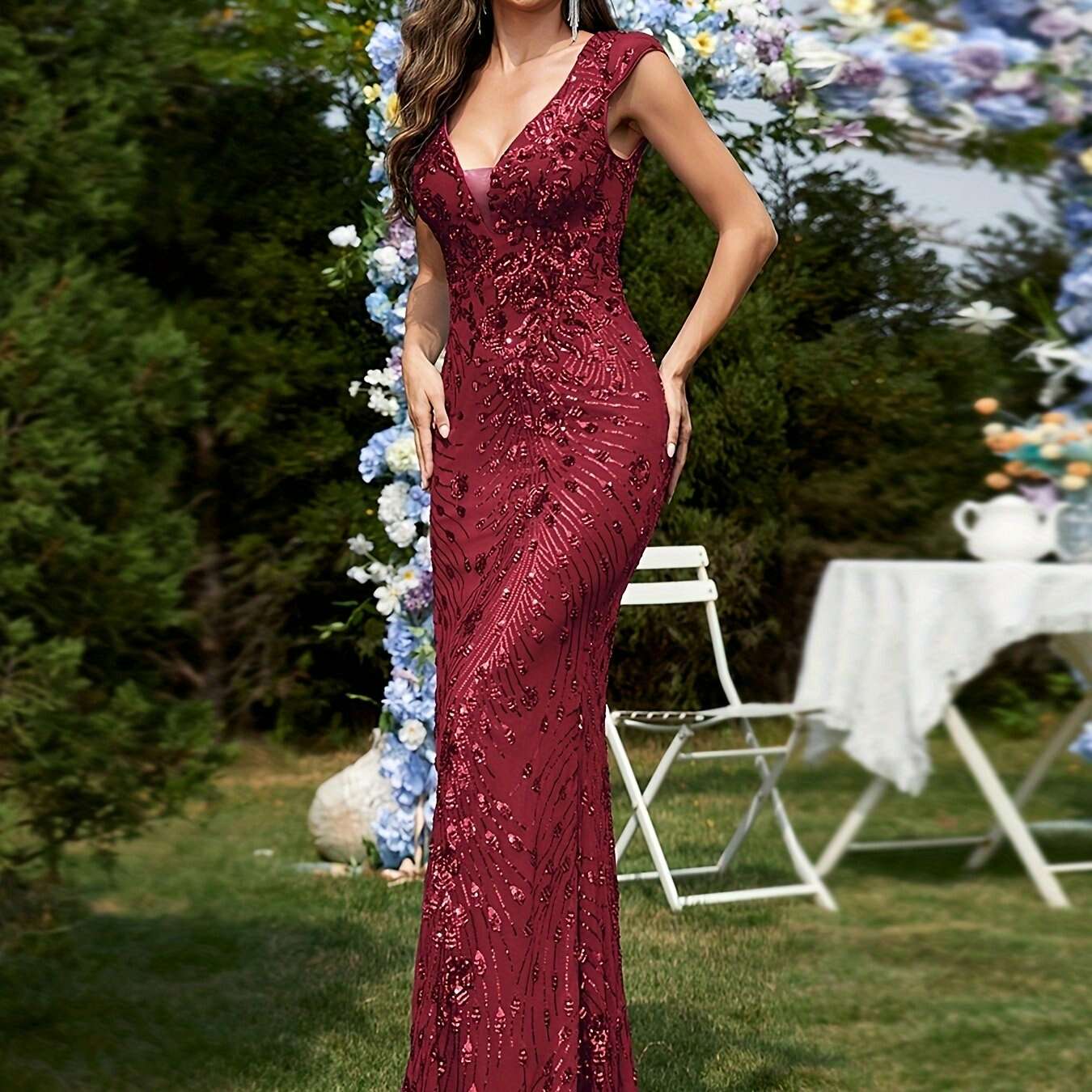 Elegant Sleeveless V-Neck Sequined Long Dress - Fishtail Style   OAXG 