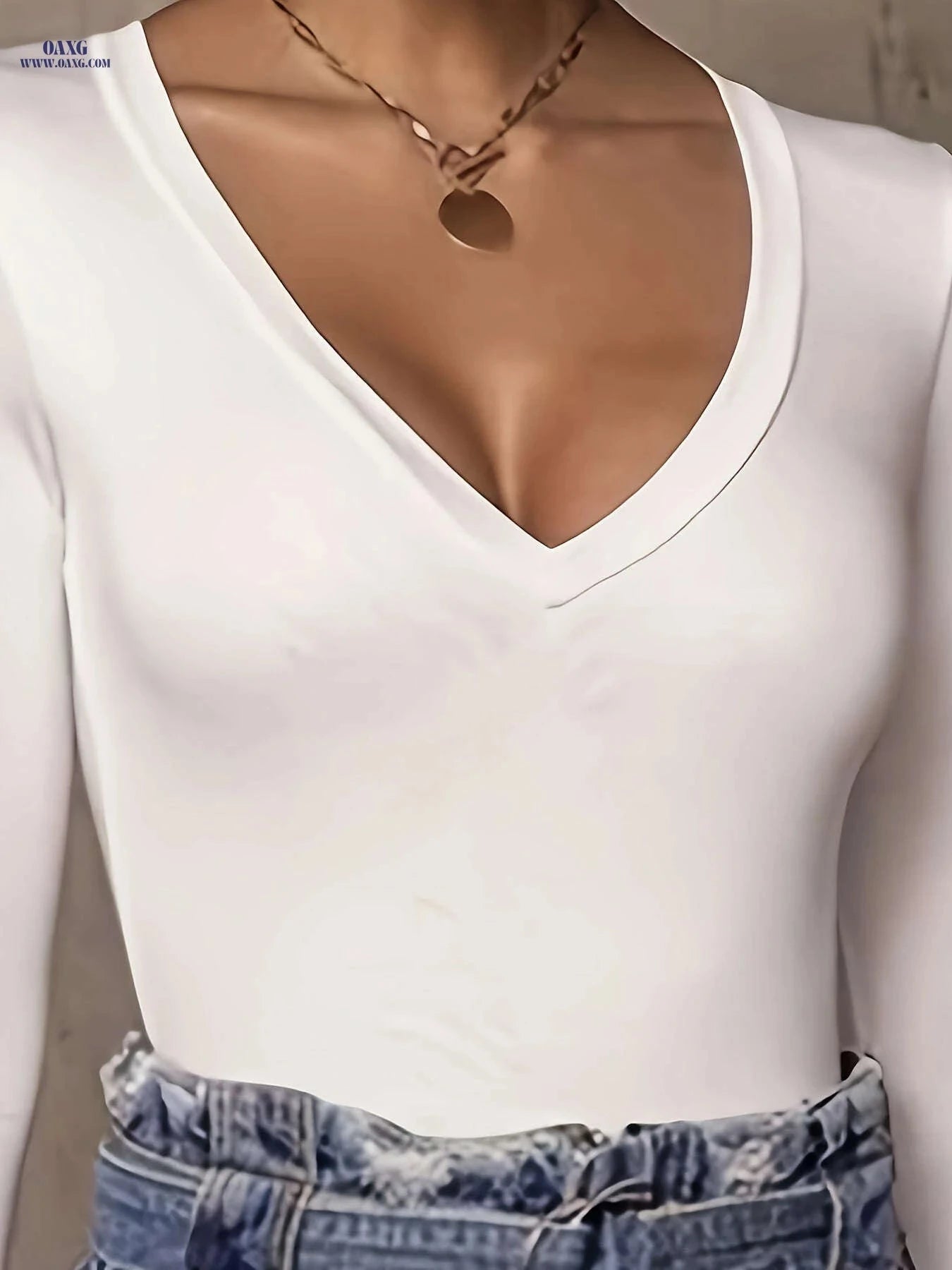 Elegant Slim-Fit Long Sleeve Bodysuit - Perfect for Fall/Winter   OAXG 