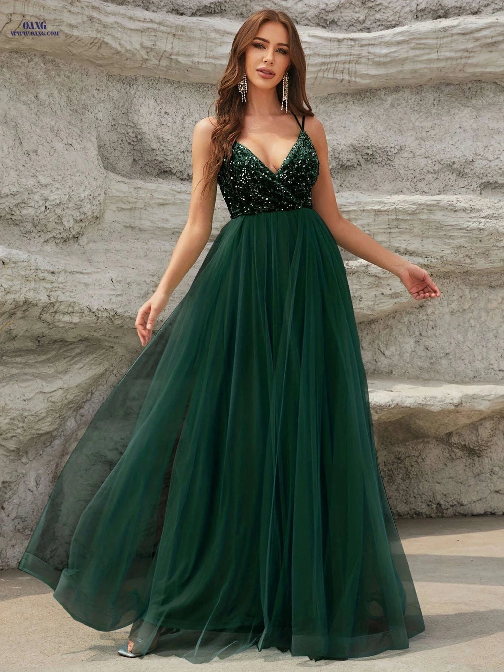 Elegant Spaghetti Strap Wedding Dress - High Waist Loose Fit Maxi   OAXG 
