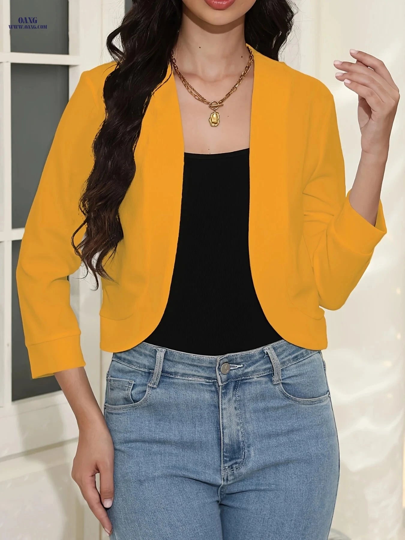 Elegant Tailored Short Blazer - Rounded Corners & Long Sleeves   OAXG 