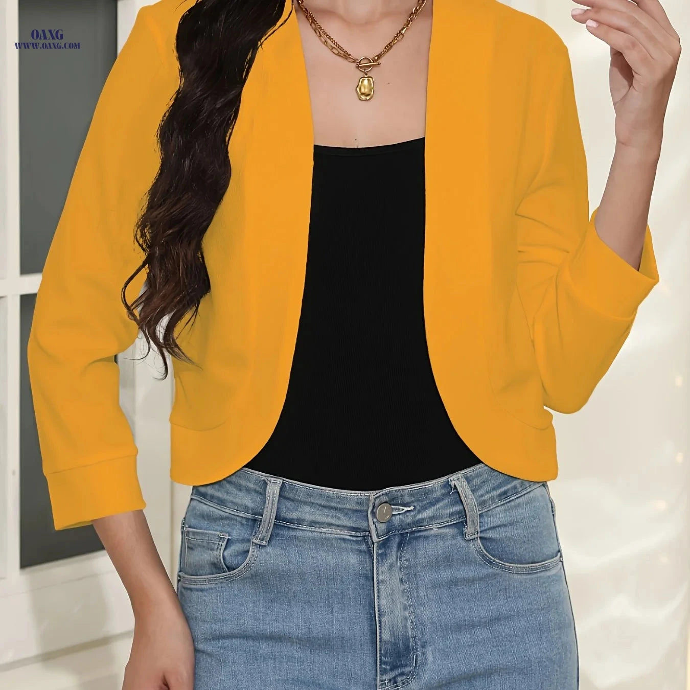 Elegant Tailored Short Blazer - Rounded Corners & Long Sleeves   OAXG Black / XS