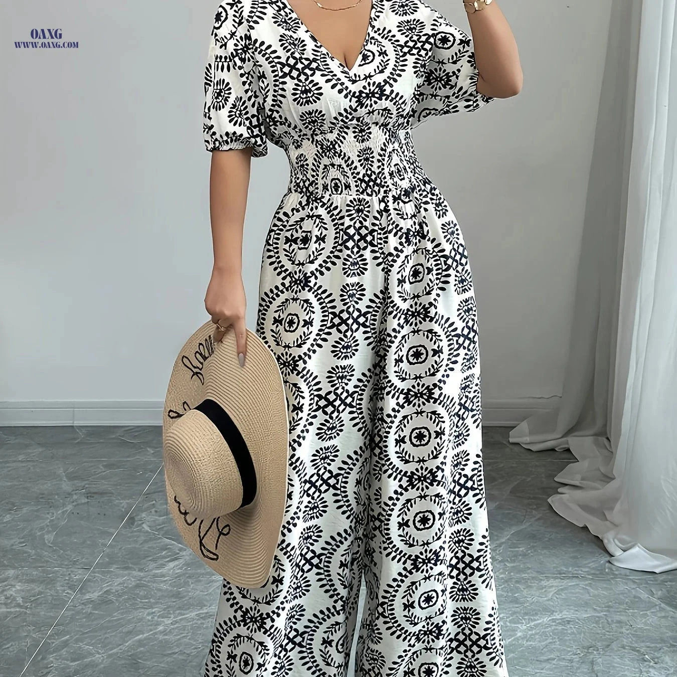 Elegant V-Neck Floral Jumpsuit - Women's Spring/Summer Collection   OAXG 