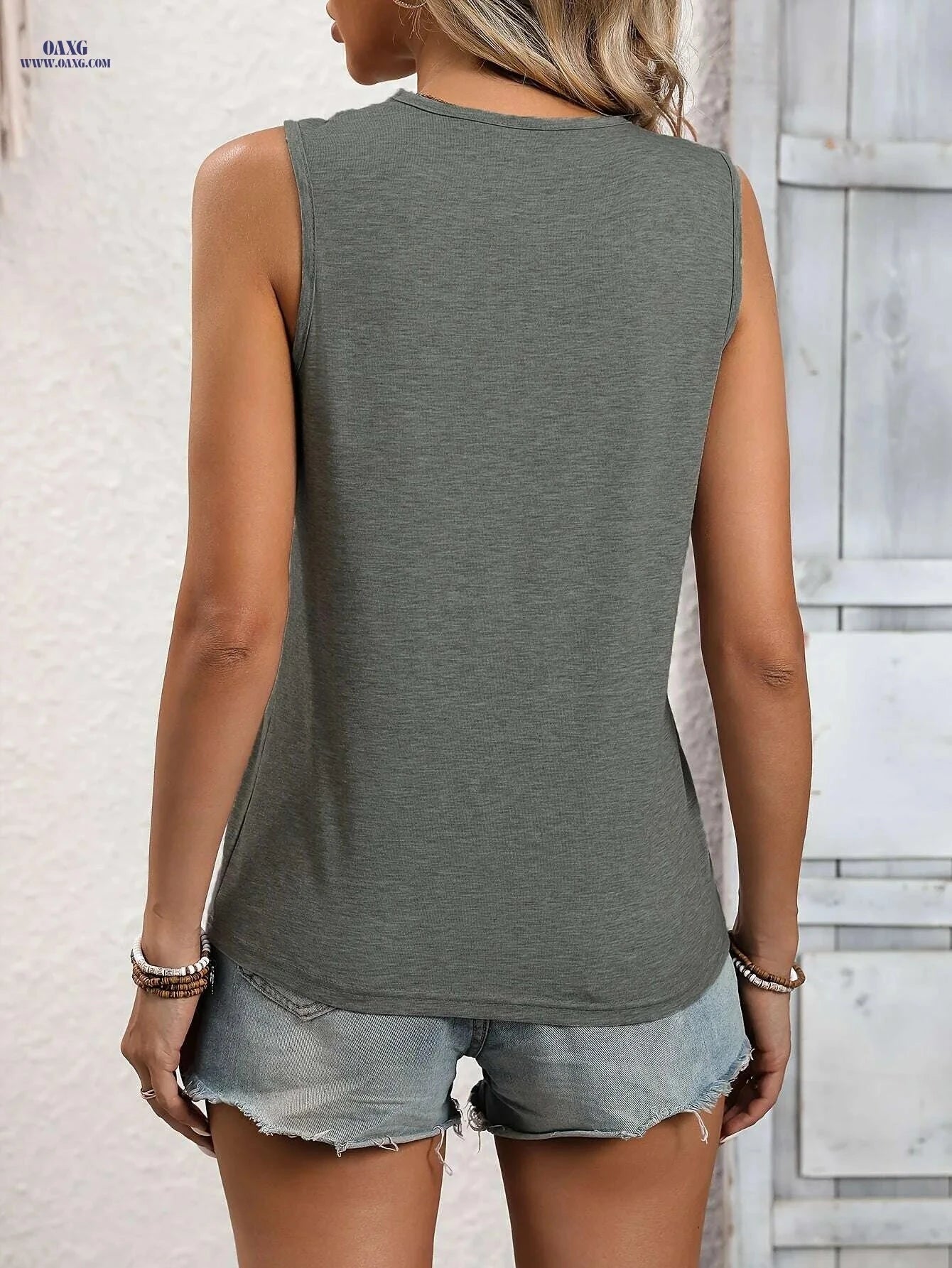 Elegant V-neck Solid Color Sleeveless Vest - Perfect for Spring/Fall   OAXG 