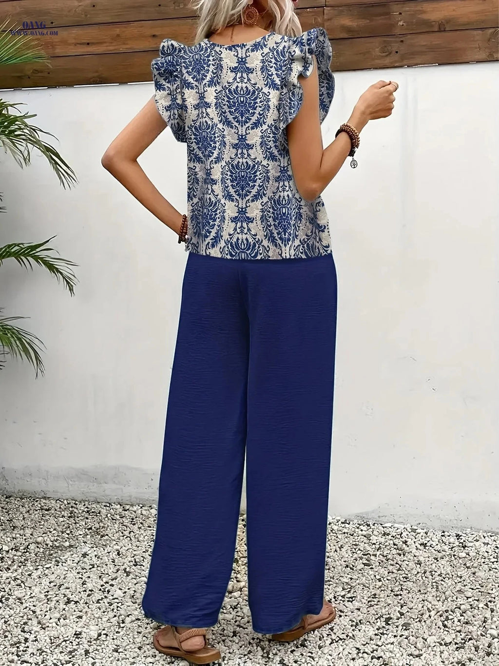 Elegant V-Neck Summer Two-Piece Set - Printed Blouse & Wide-Leg Pants   OAXG 